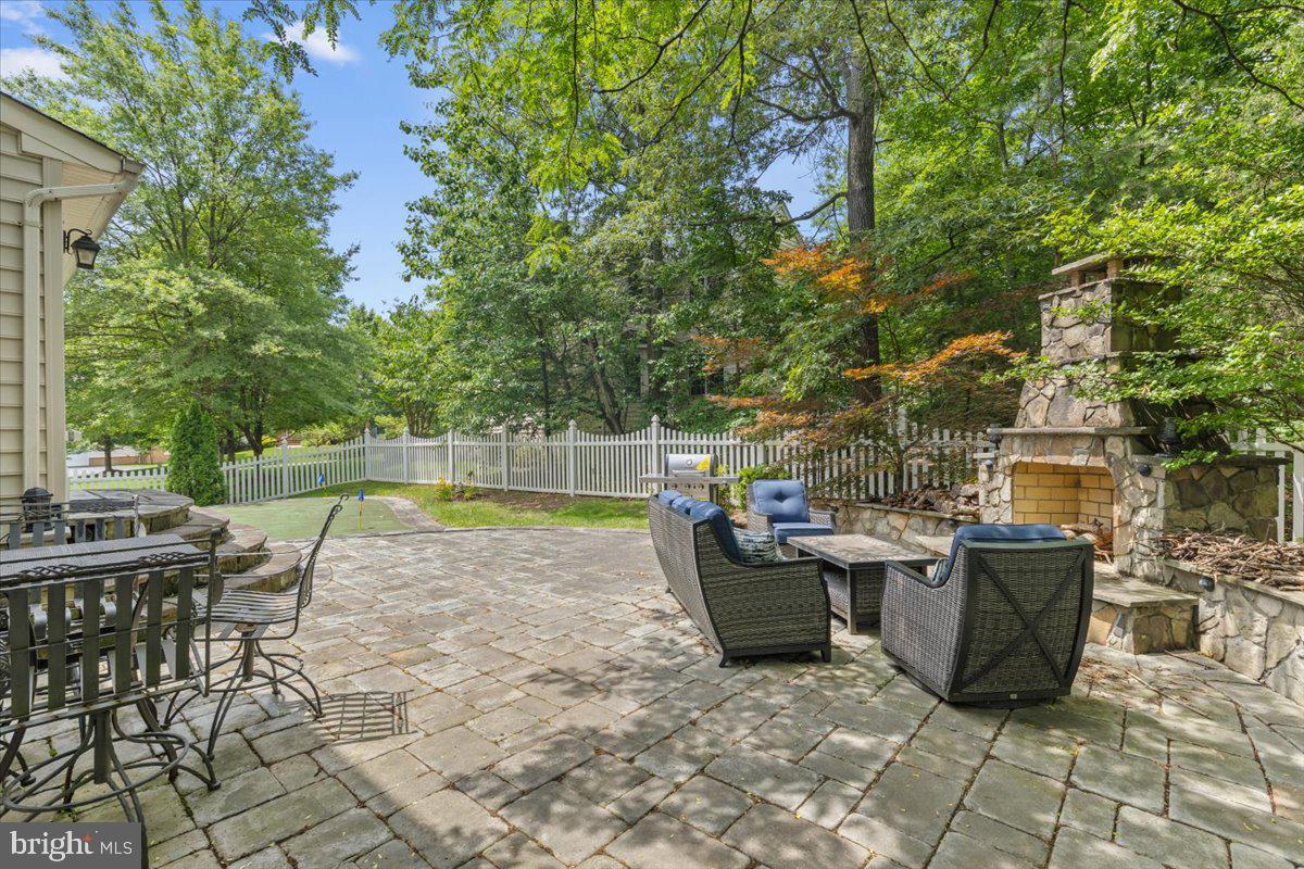 BELMONT COUNTRY CLUB - Residential