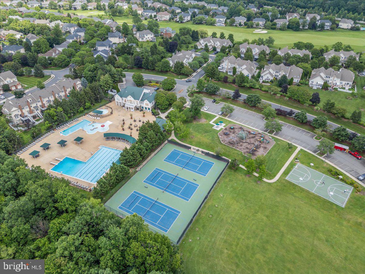 BELMONT COUNTRY CLUB - Residential