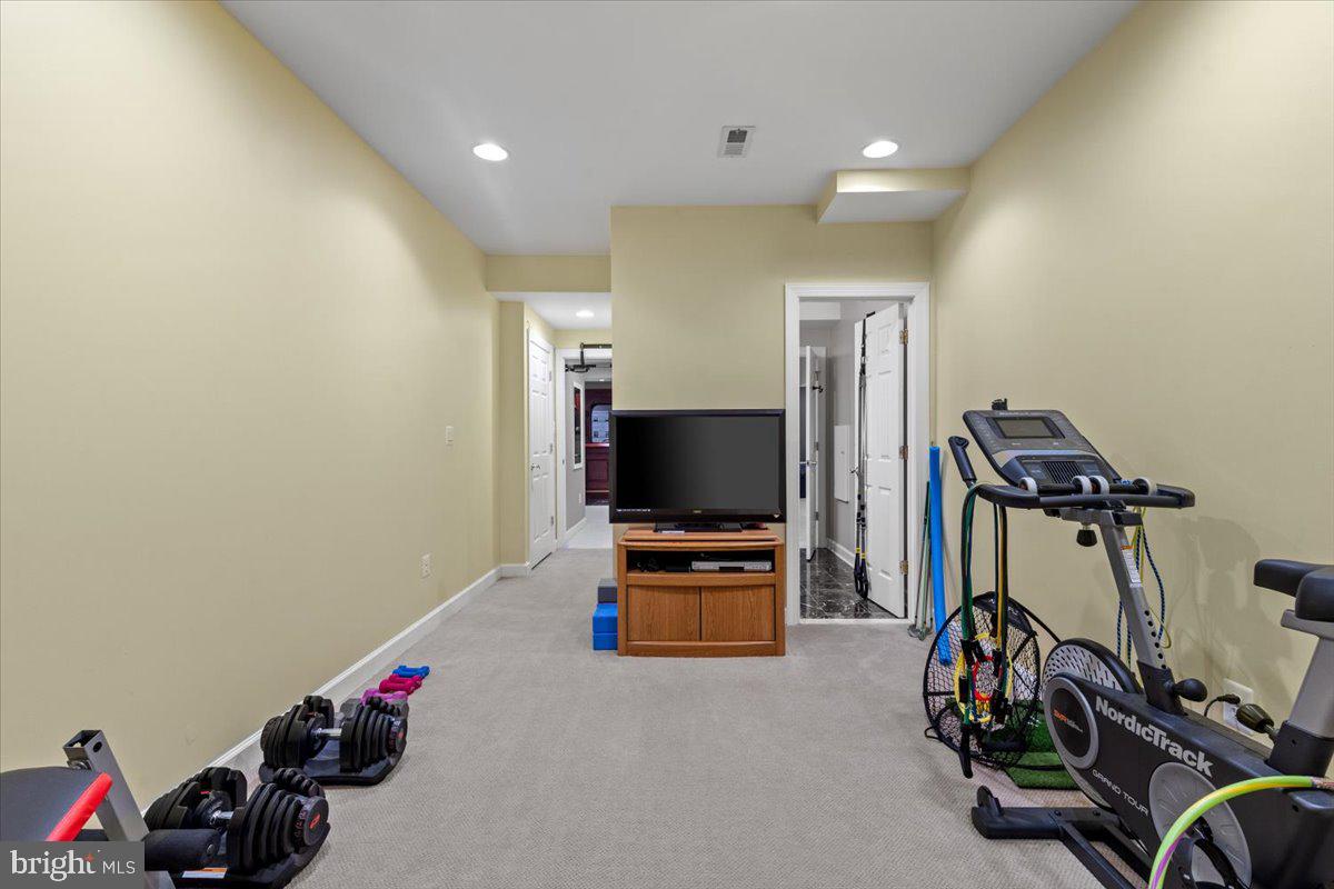 BELMONT COUNTRY CLUB - Residential