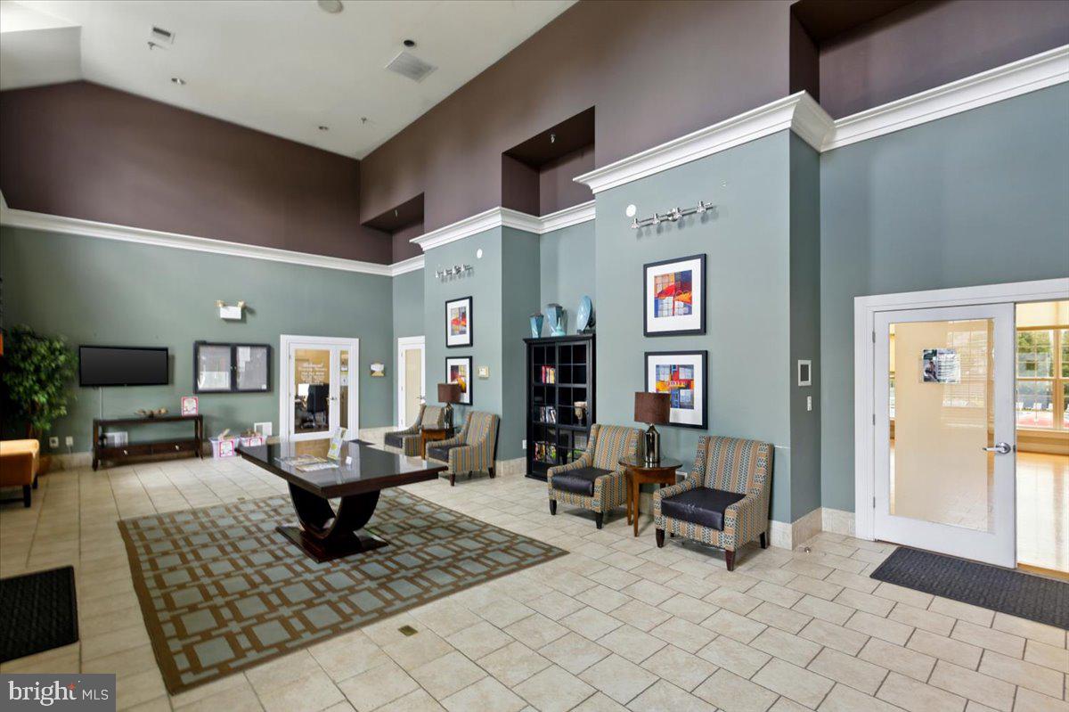 BELMONT COUNTRY CLUB - Residential