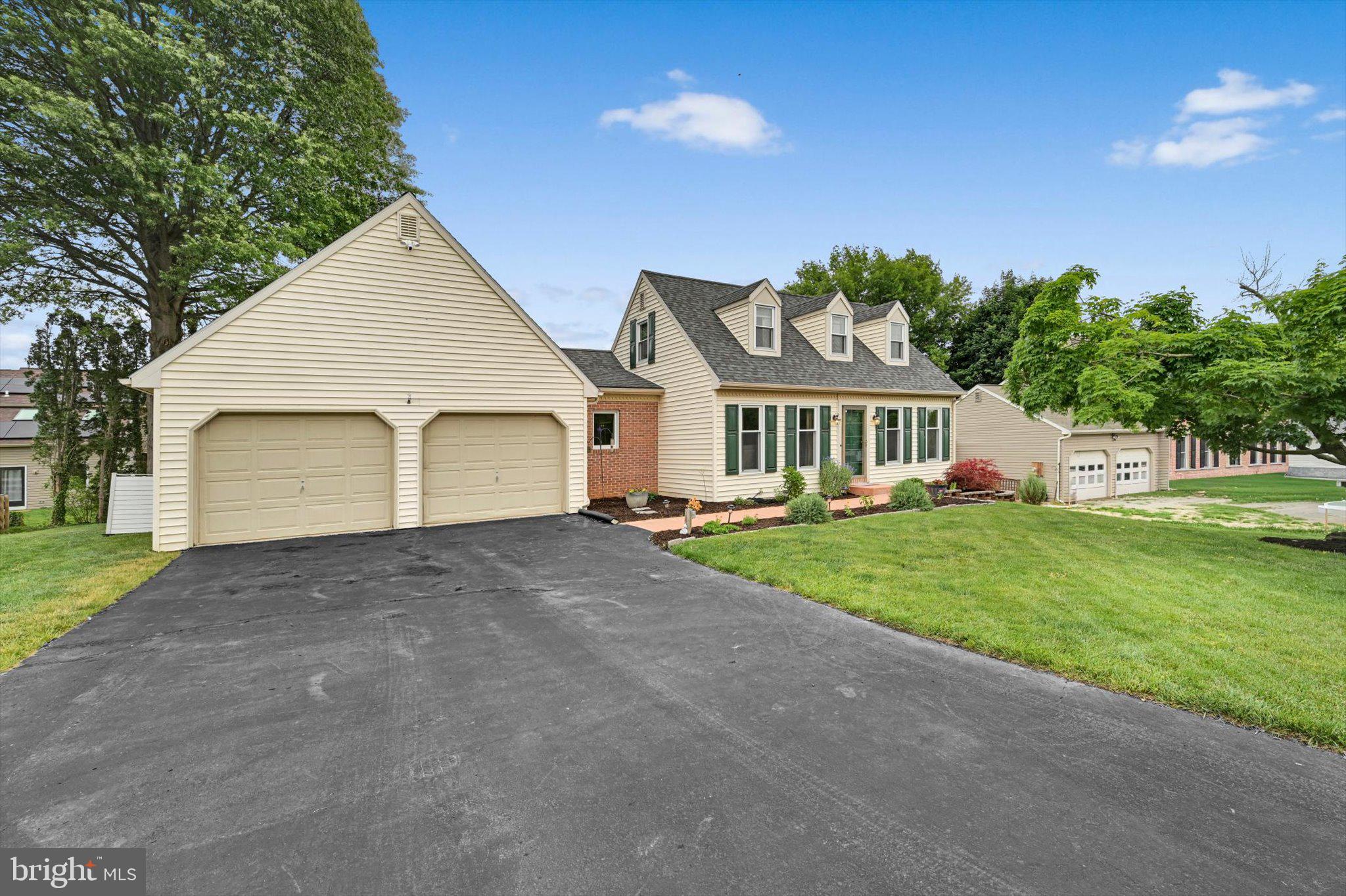 1551 BRAXTON