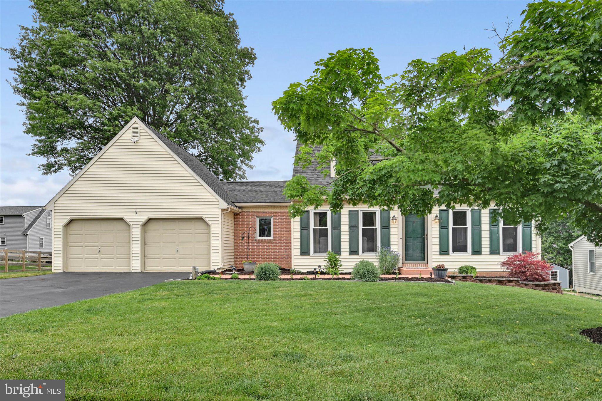 1551 BRAXTON