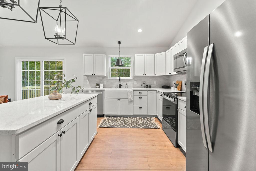 PINE HARBOUR - Residential