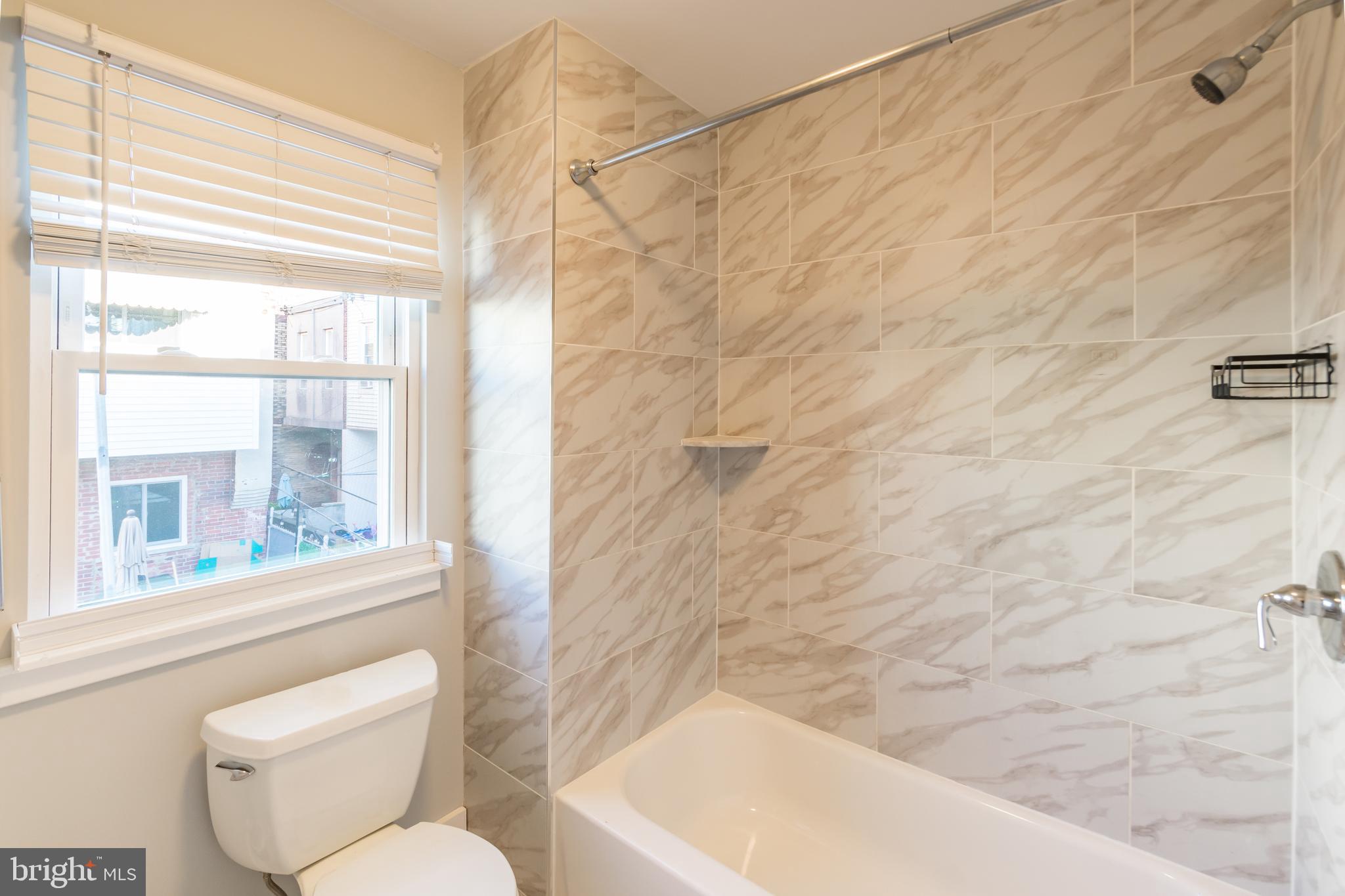 GIRARD ESTATES - Residential Lease