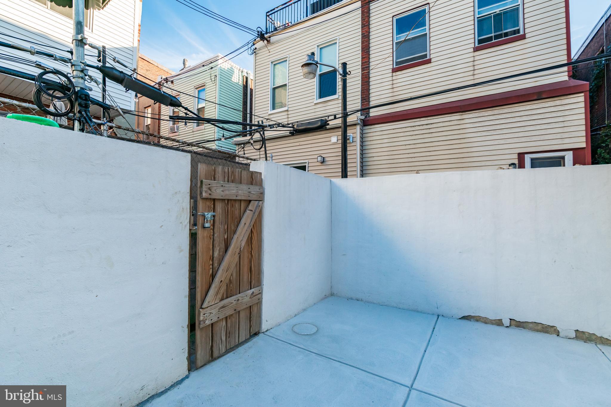 GIRARD ESTATES - Residential Lease