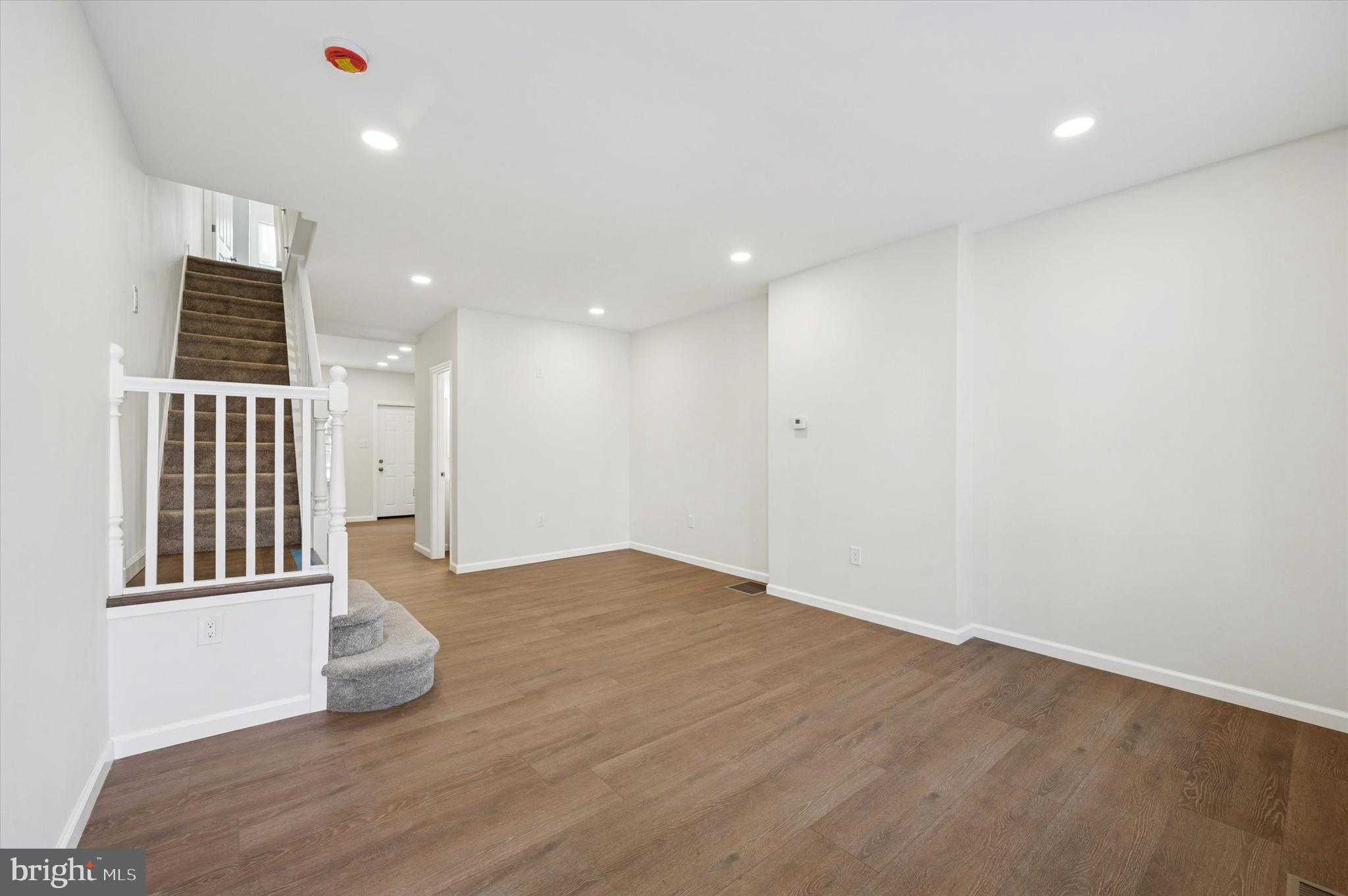 POINT BREEZE - Residential Lease