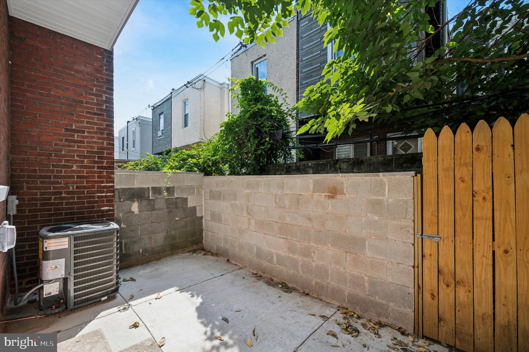 POINT BREEZE - Residential Lease