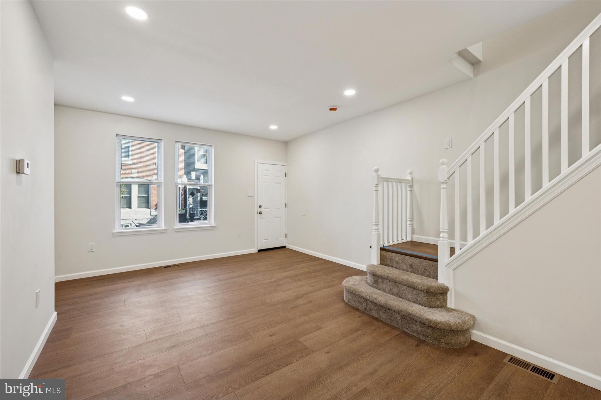 POINT BREEZE - Residential Lease