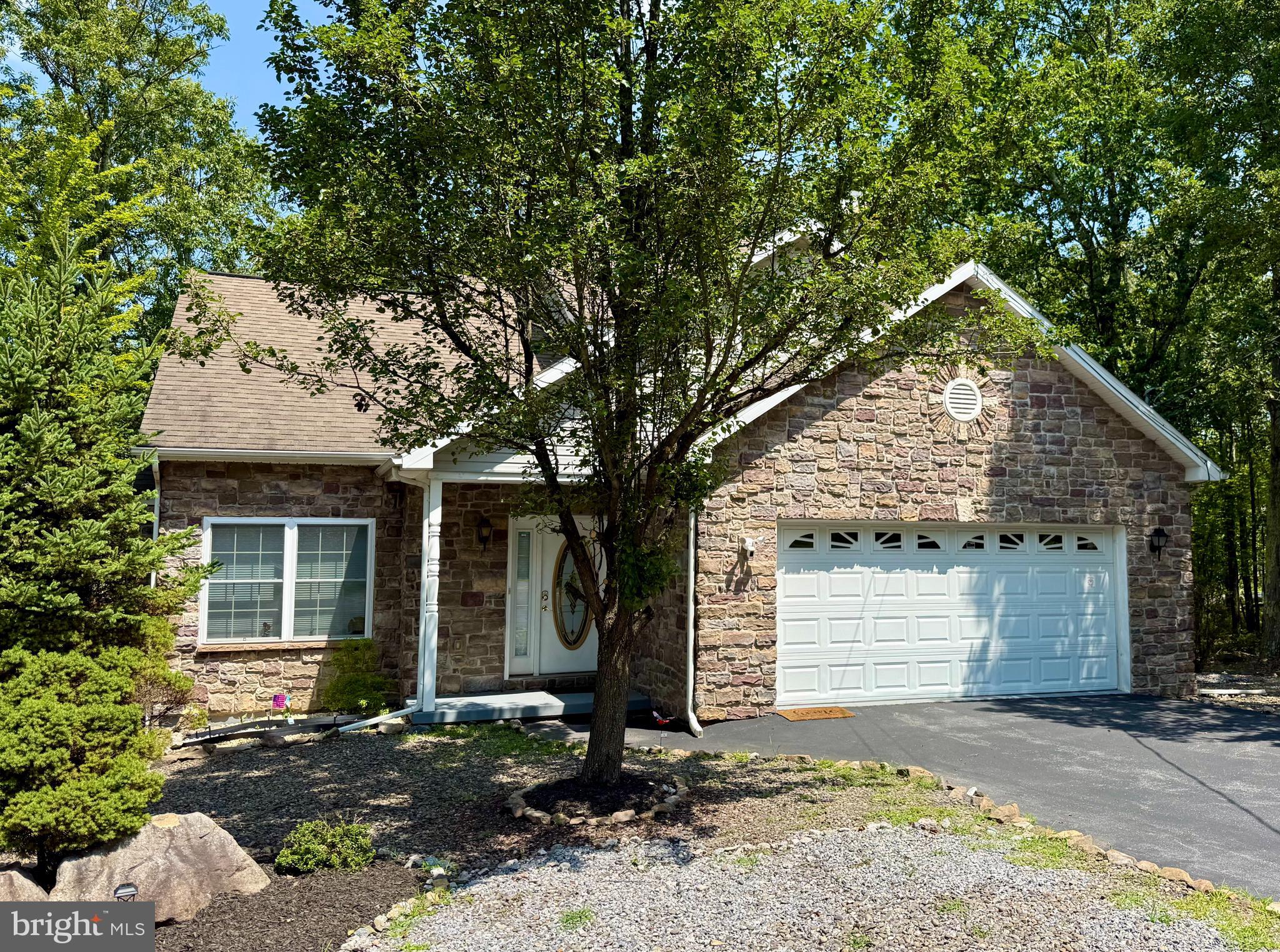 EAGLE ROCK RESORT - Residential