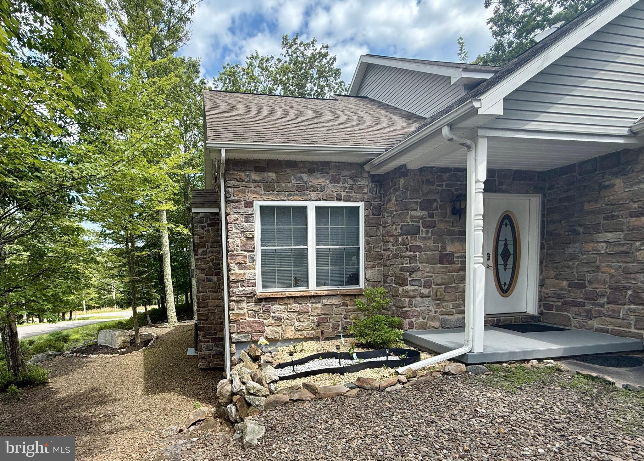 EAGLE ROCK RESORT - Residential