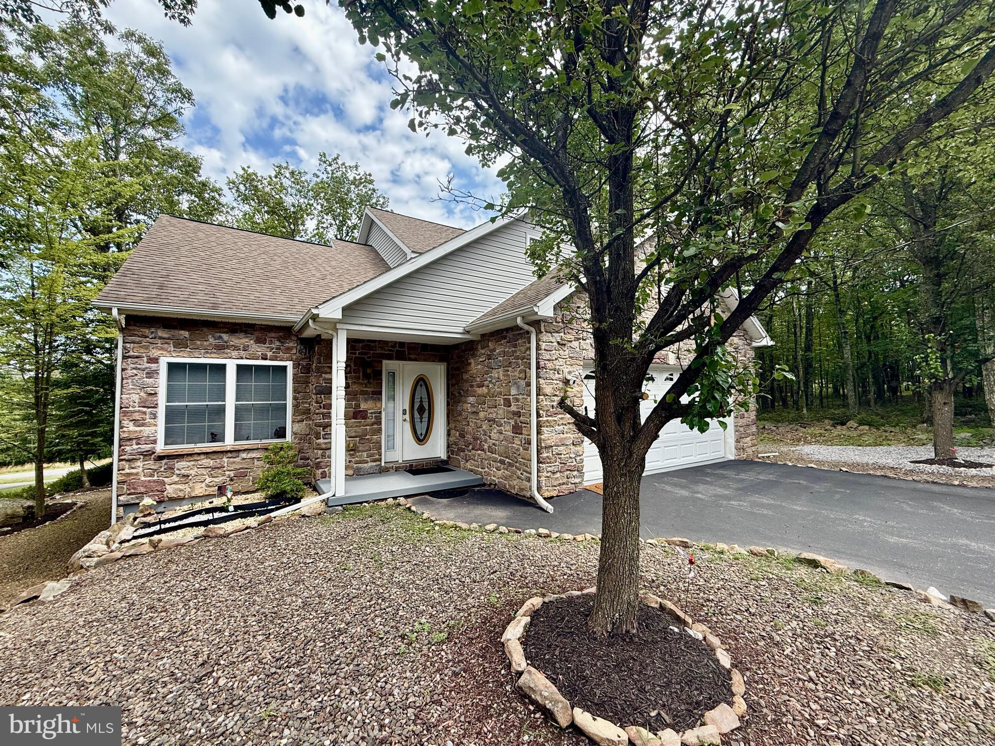 EAGLE ROCK RESORT - Residential