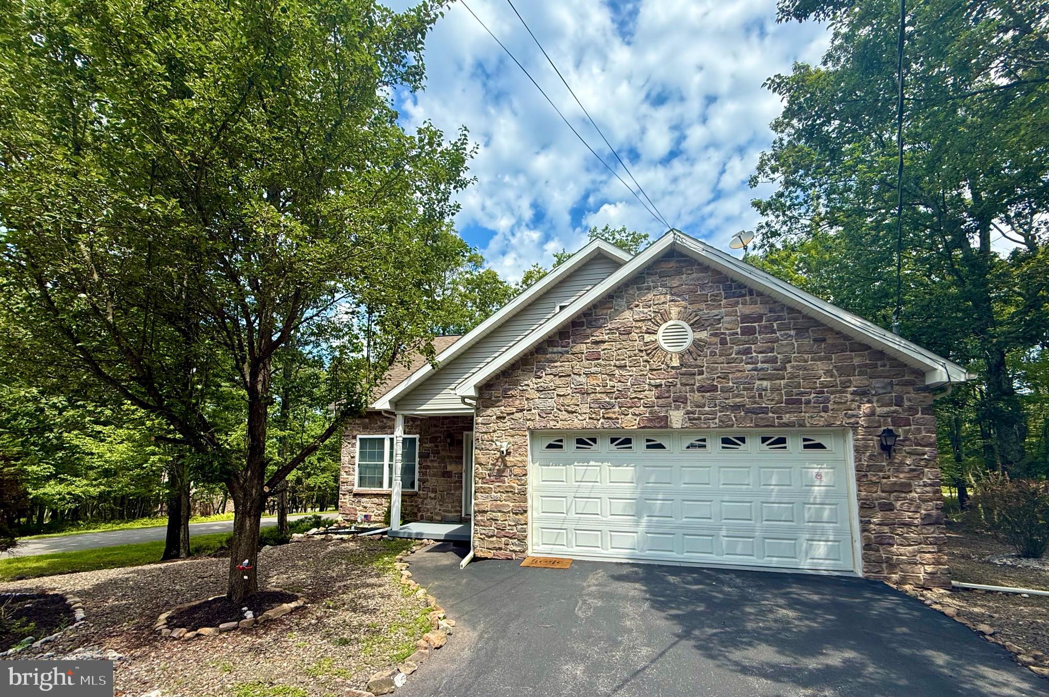 EAGLE ROCK RESORT - Residential