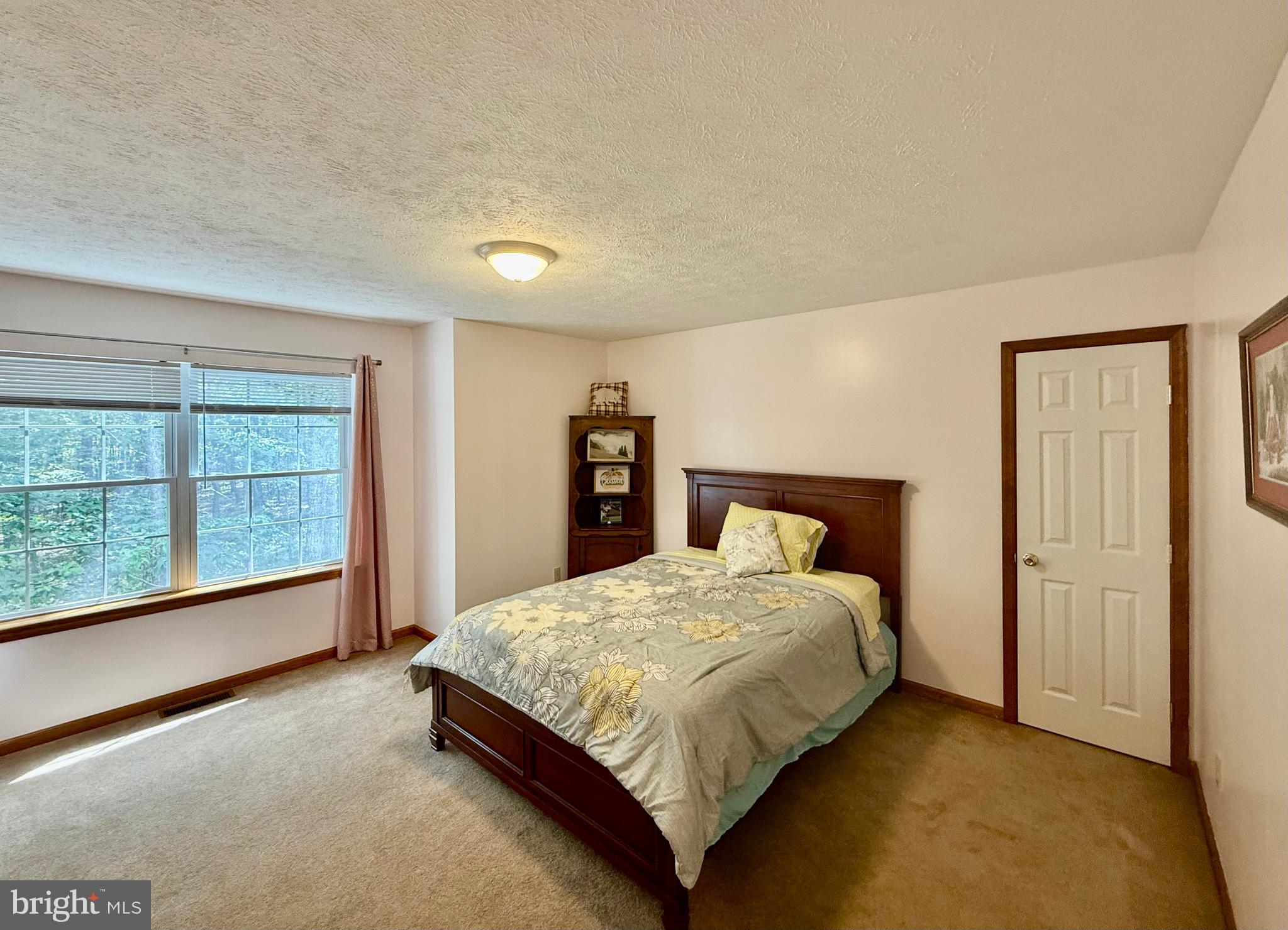 EAGLE ROCK RESORT - Residential