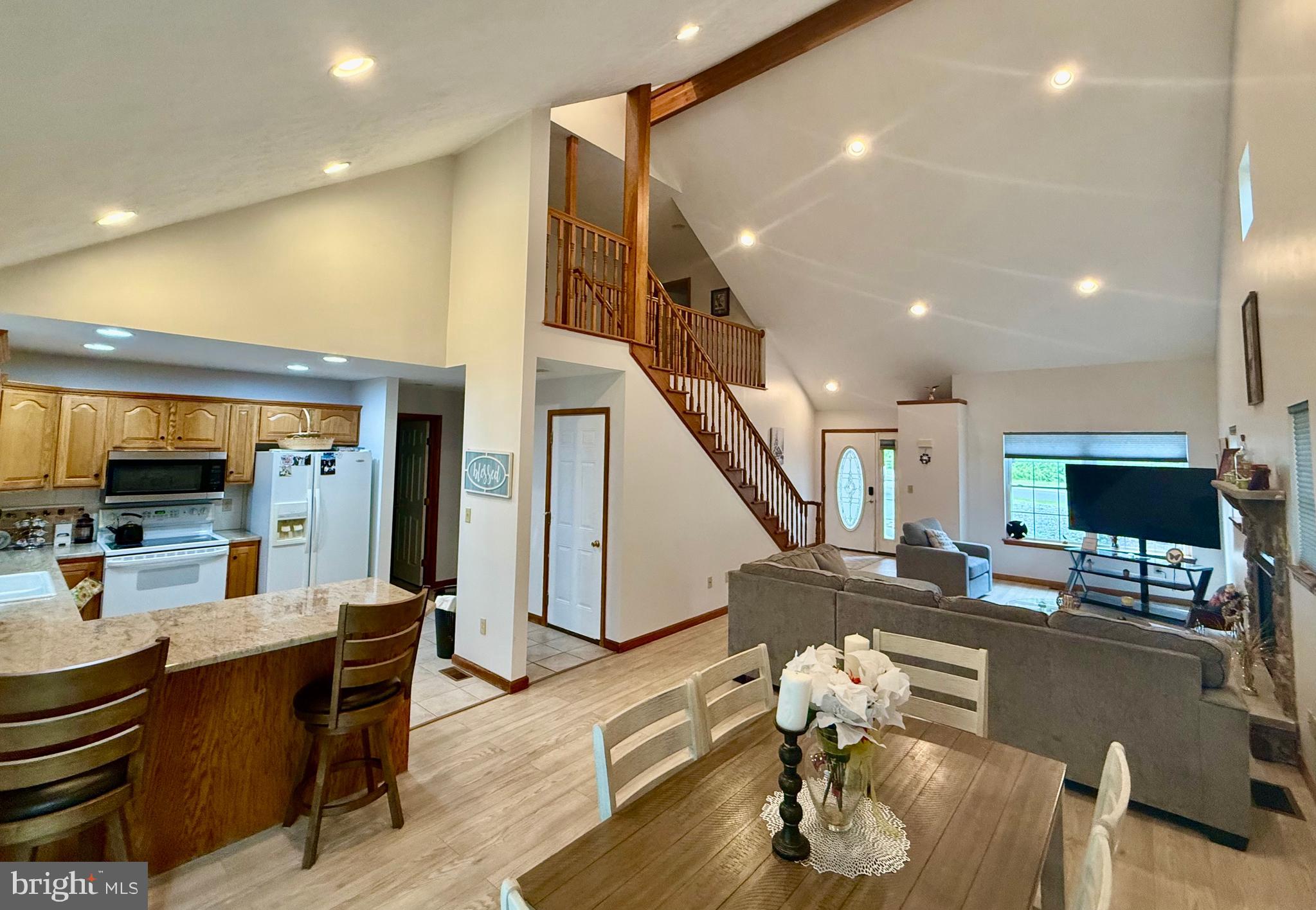 EAGLE ROCK RESORT - Residential