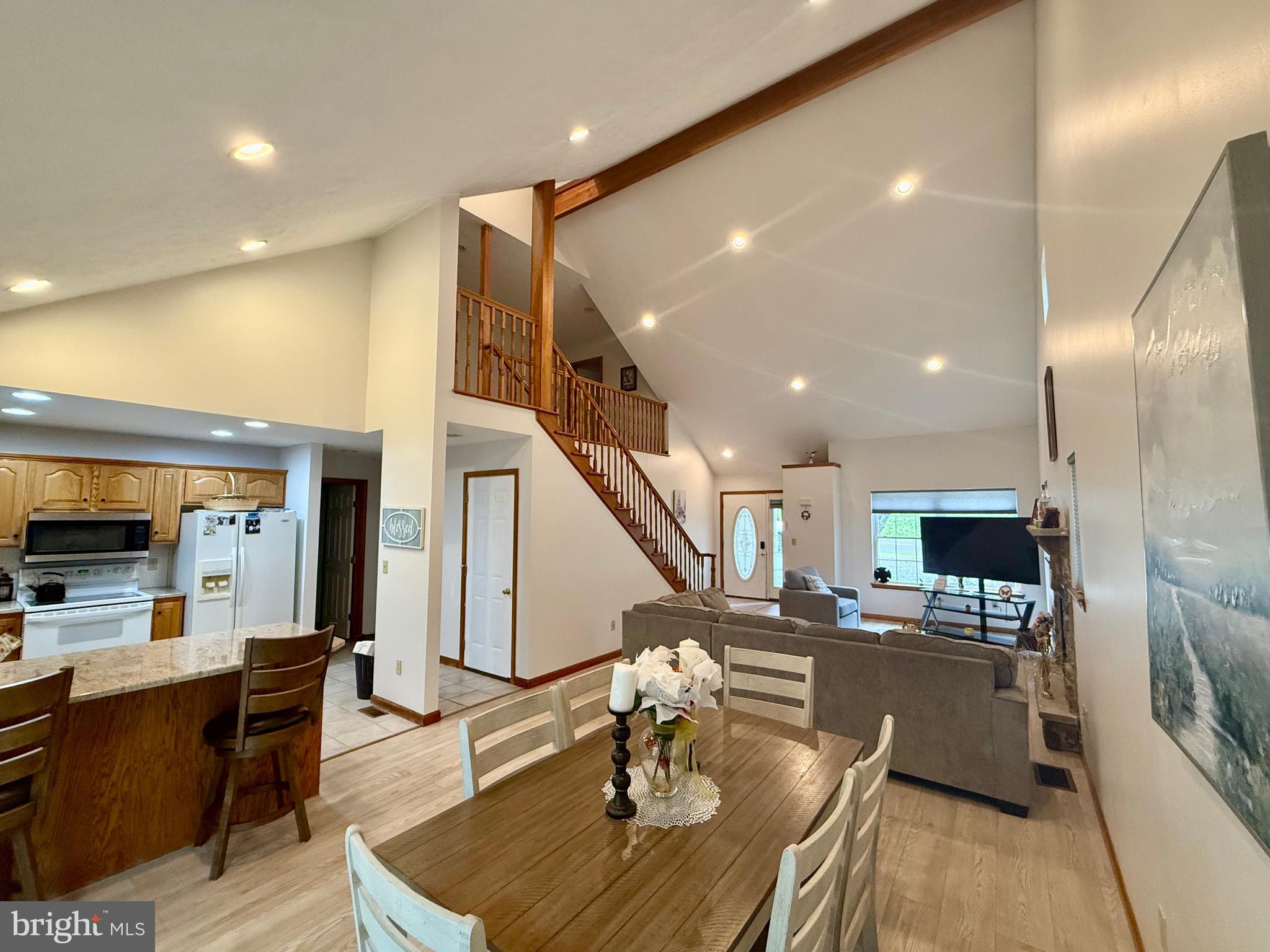 EAGLE ROCK RESORT - Residential