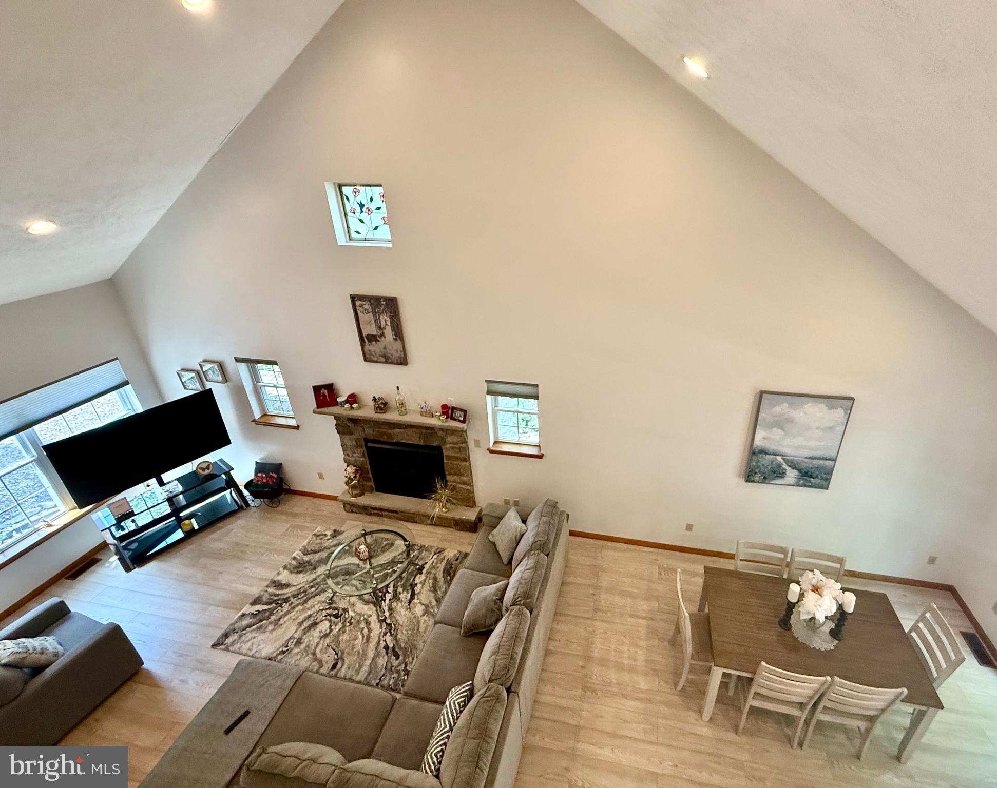 EAGLE ROCK RESORT - Residential