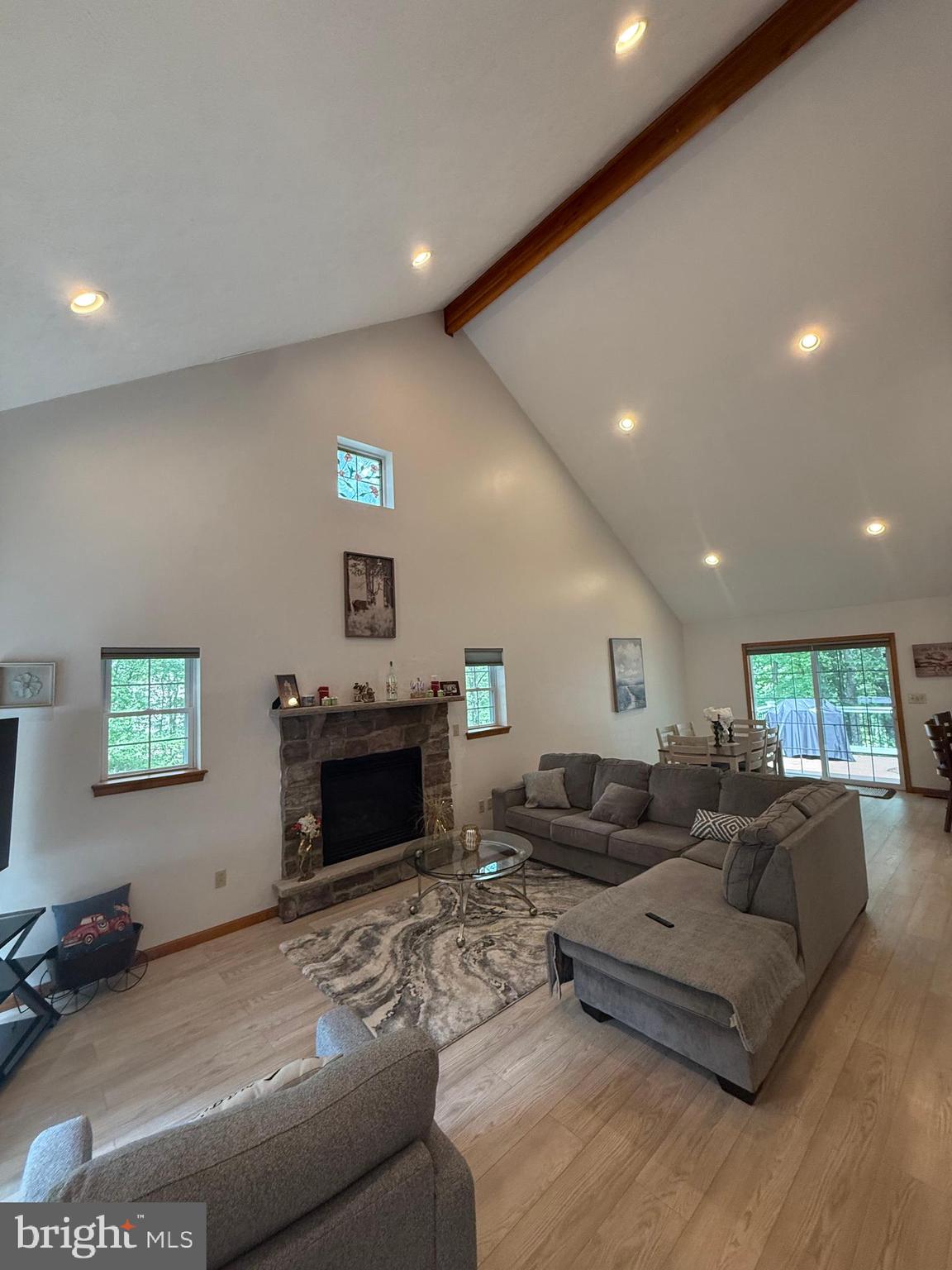 EAGLE ROCK RESORT - Residential