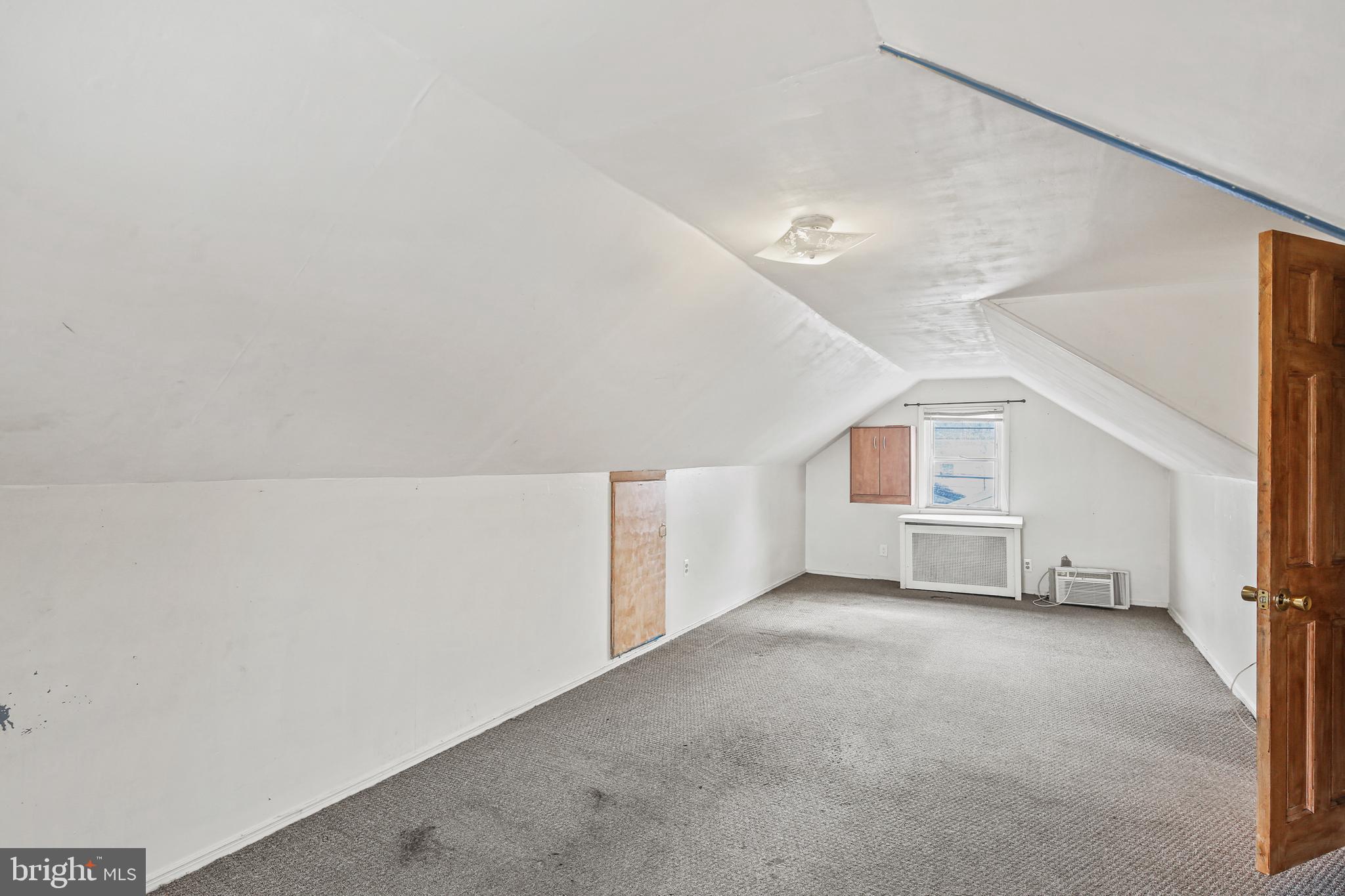 CATONSVILLE MANOR - Residential