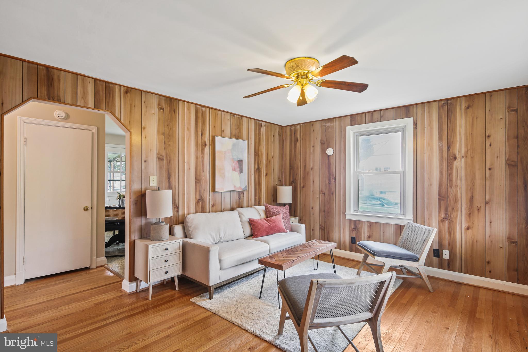 CATONSVILLE MANOR - Residential