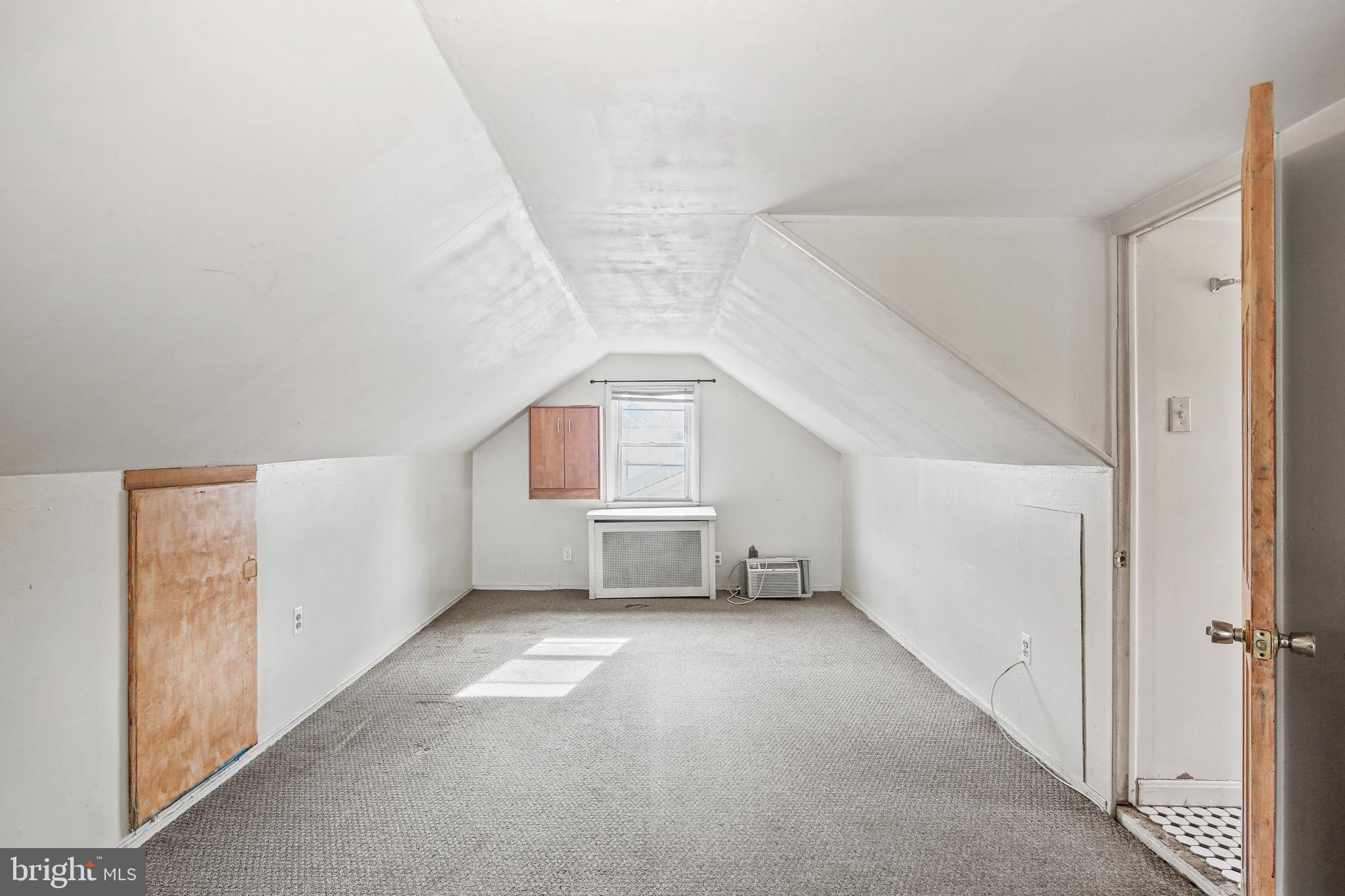 CATONSVILLE MANOR - Residential