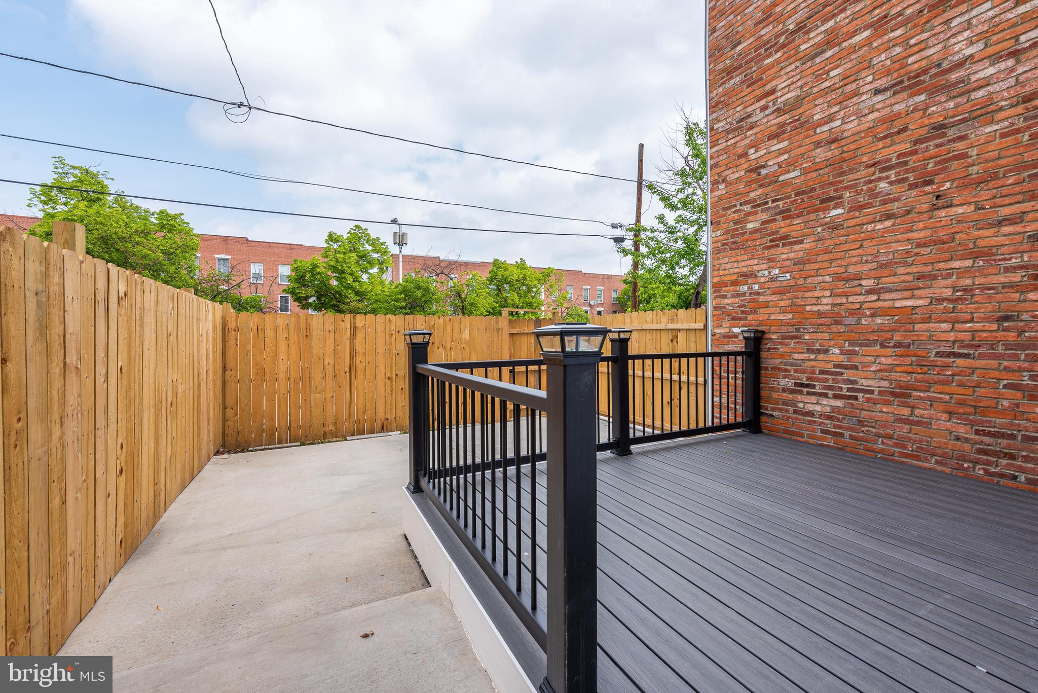 HOLLINS MARKET - Residential