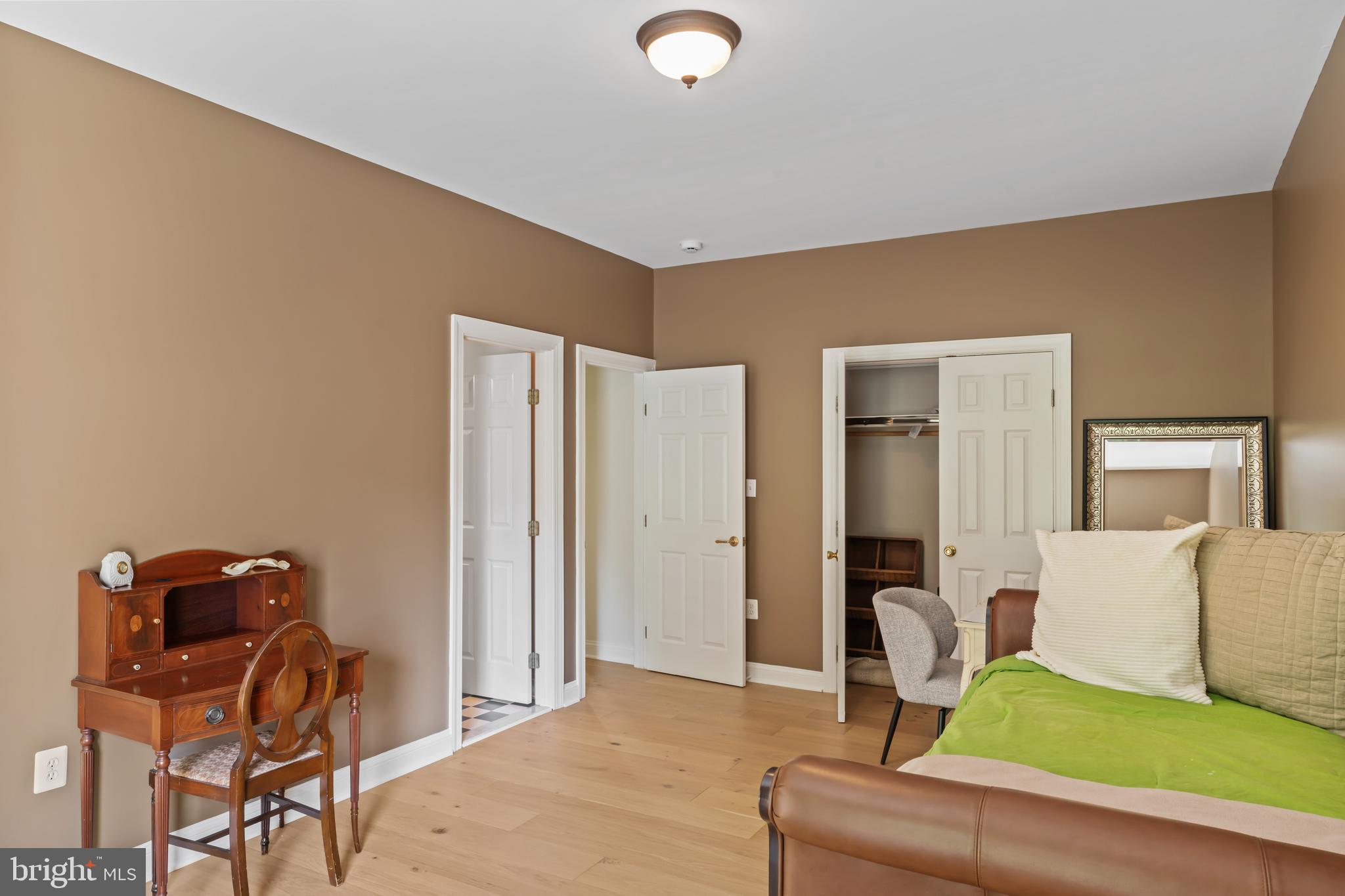 BEACON HILL - Residential