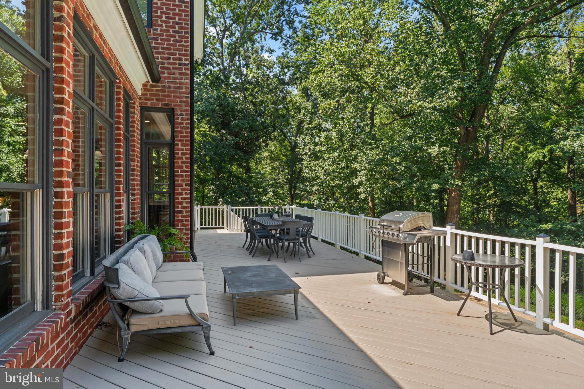 BEACON HILL - Residential