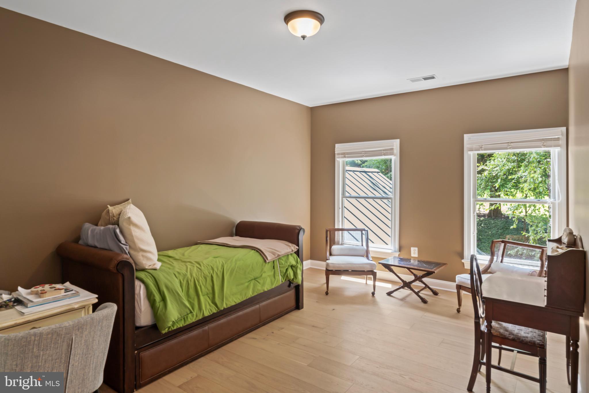 BEACON HILL - Residential