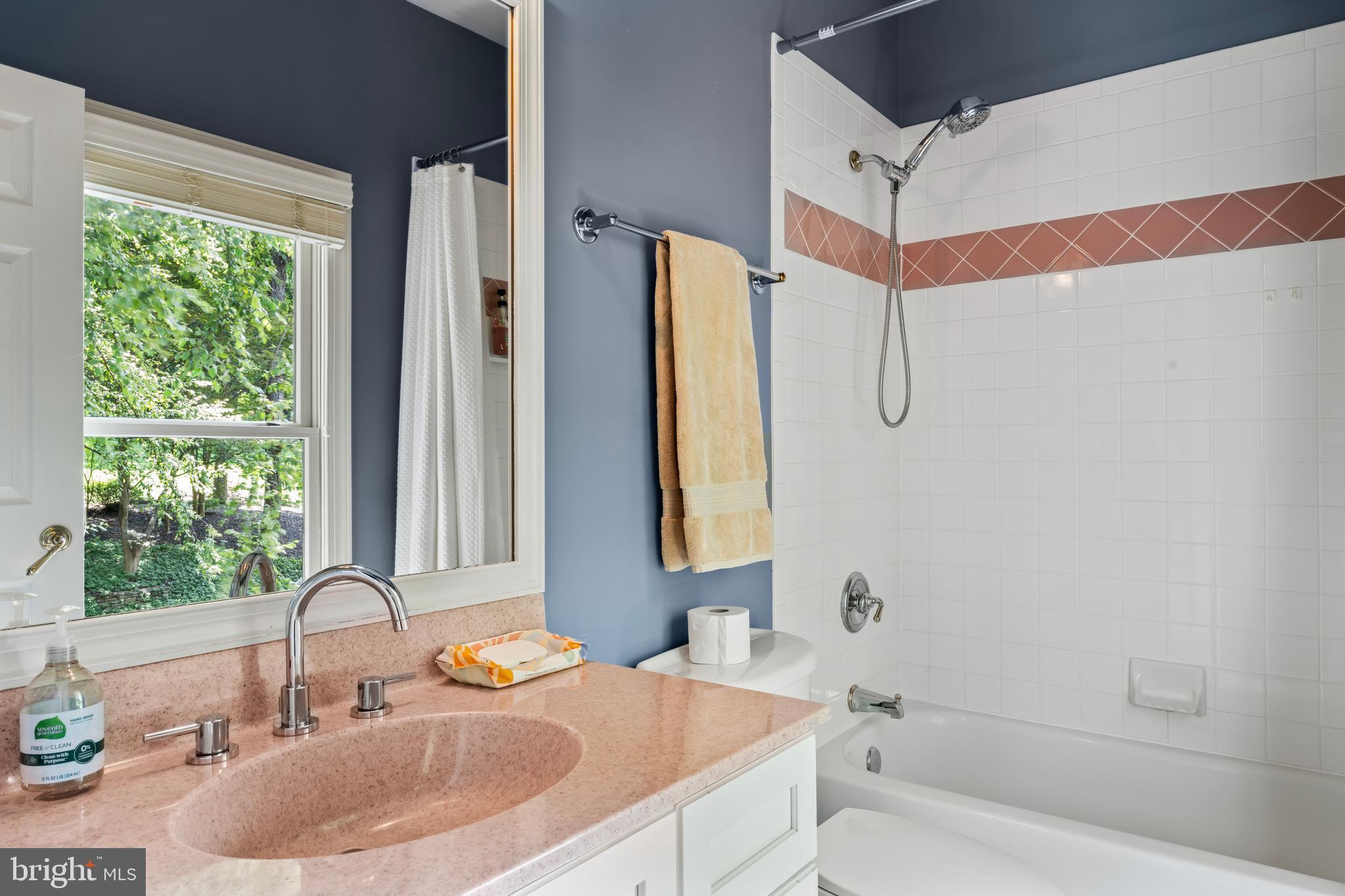 BEACON HILL - Residential