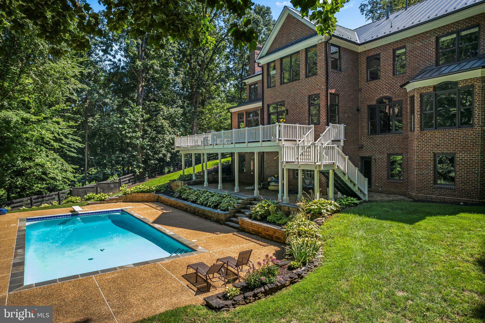 BEACON HILL - Residential