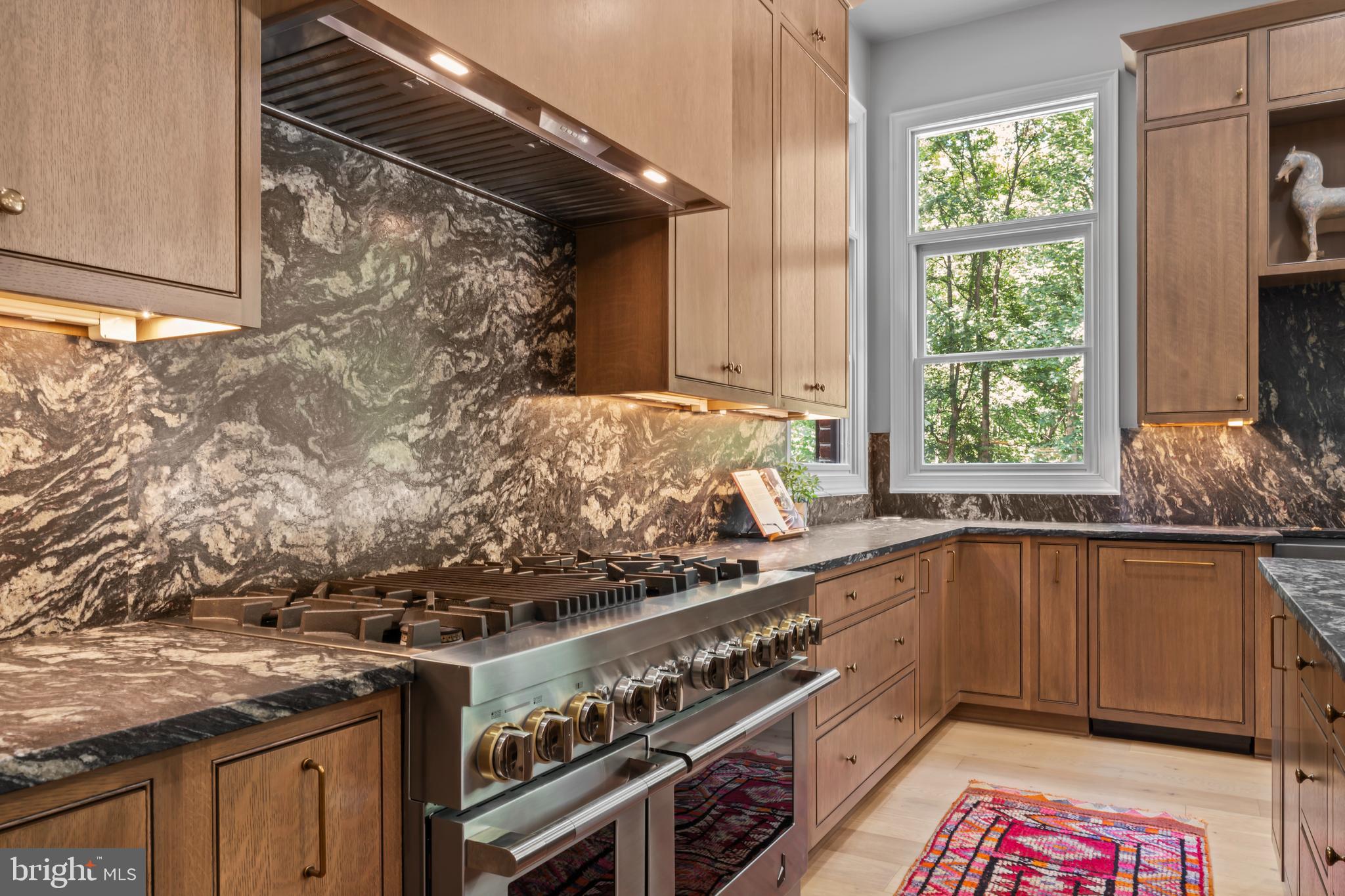 BEACON HILL - Residential