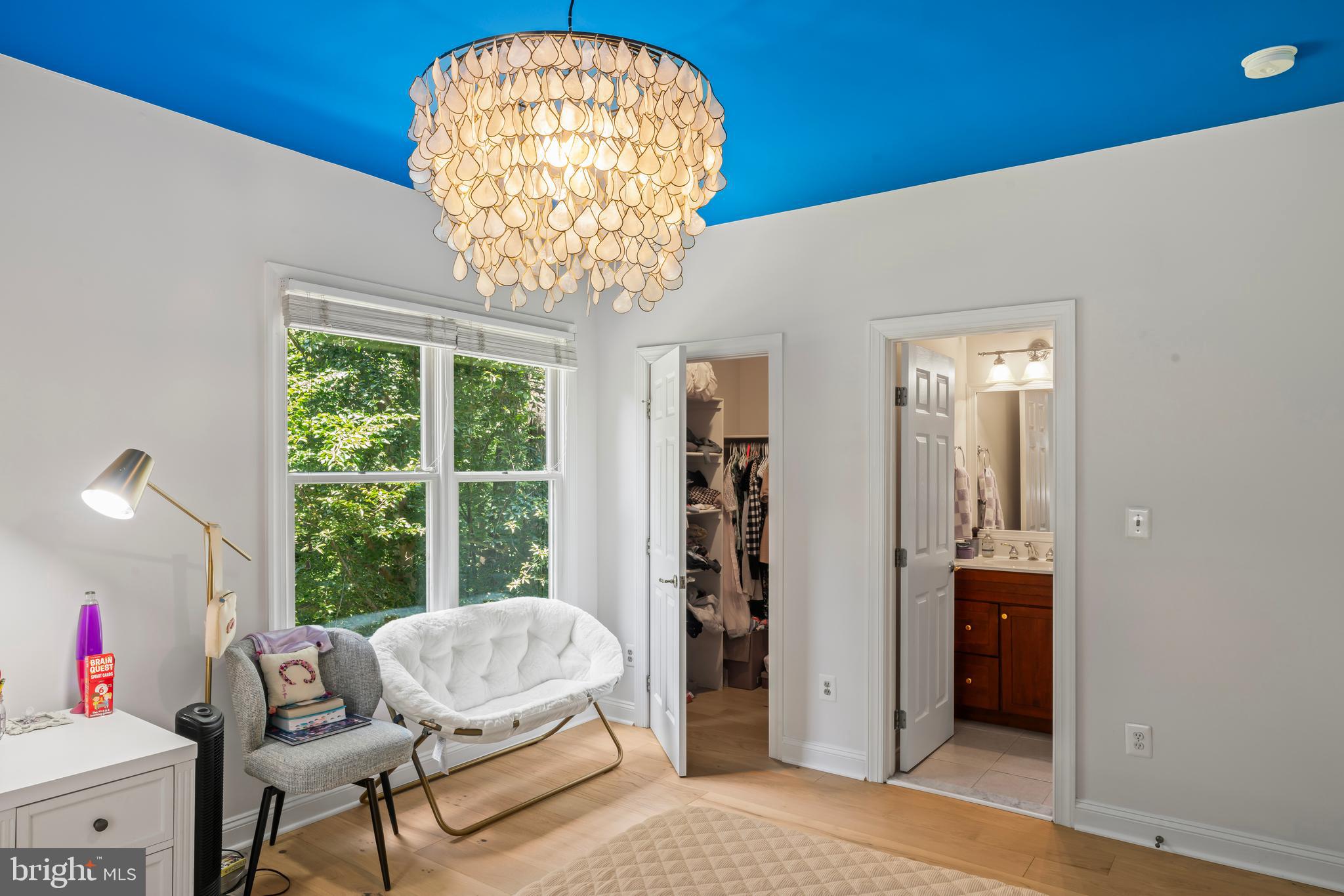 BEACON HILL - Residential