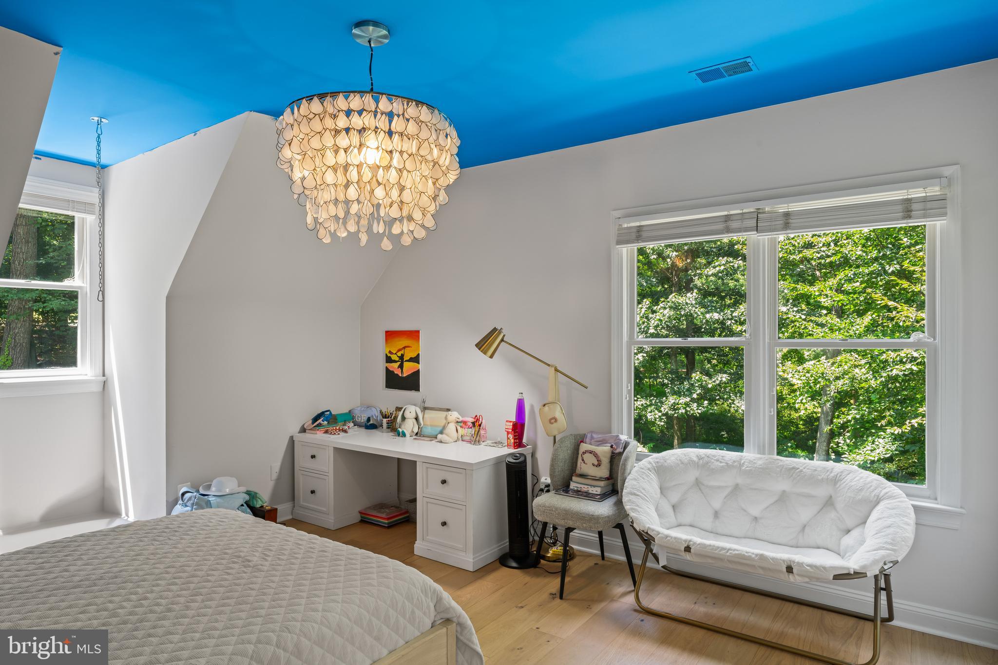 BEACON HILL - Residential