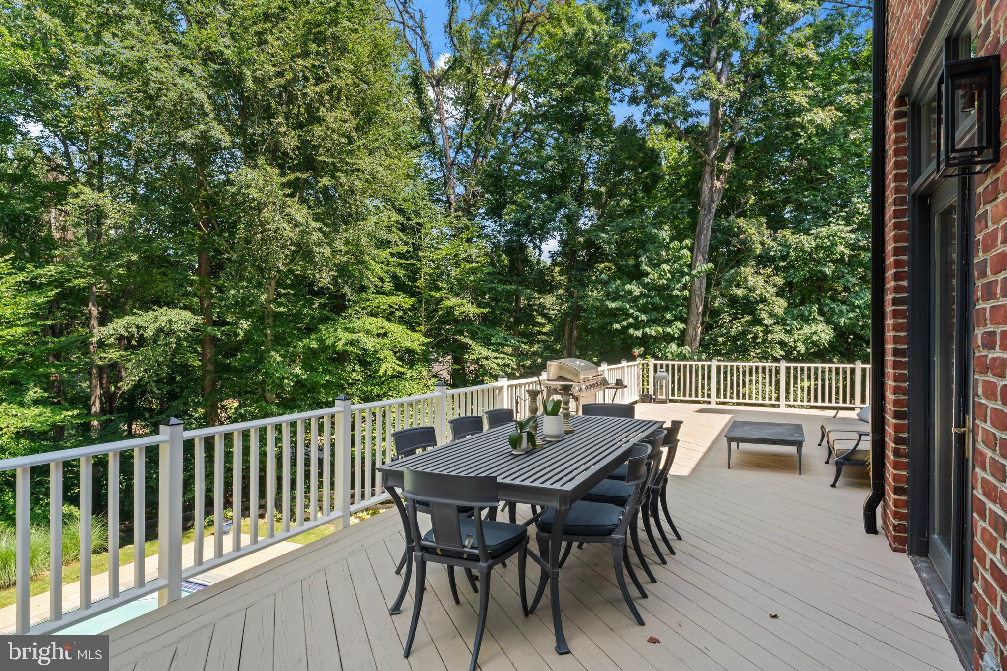 BEACON HILL - Residential