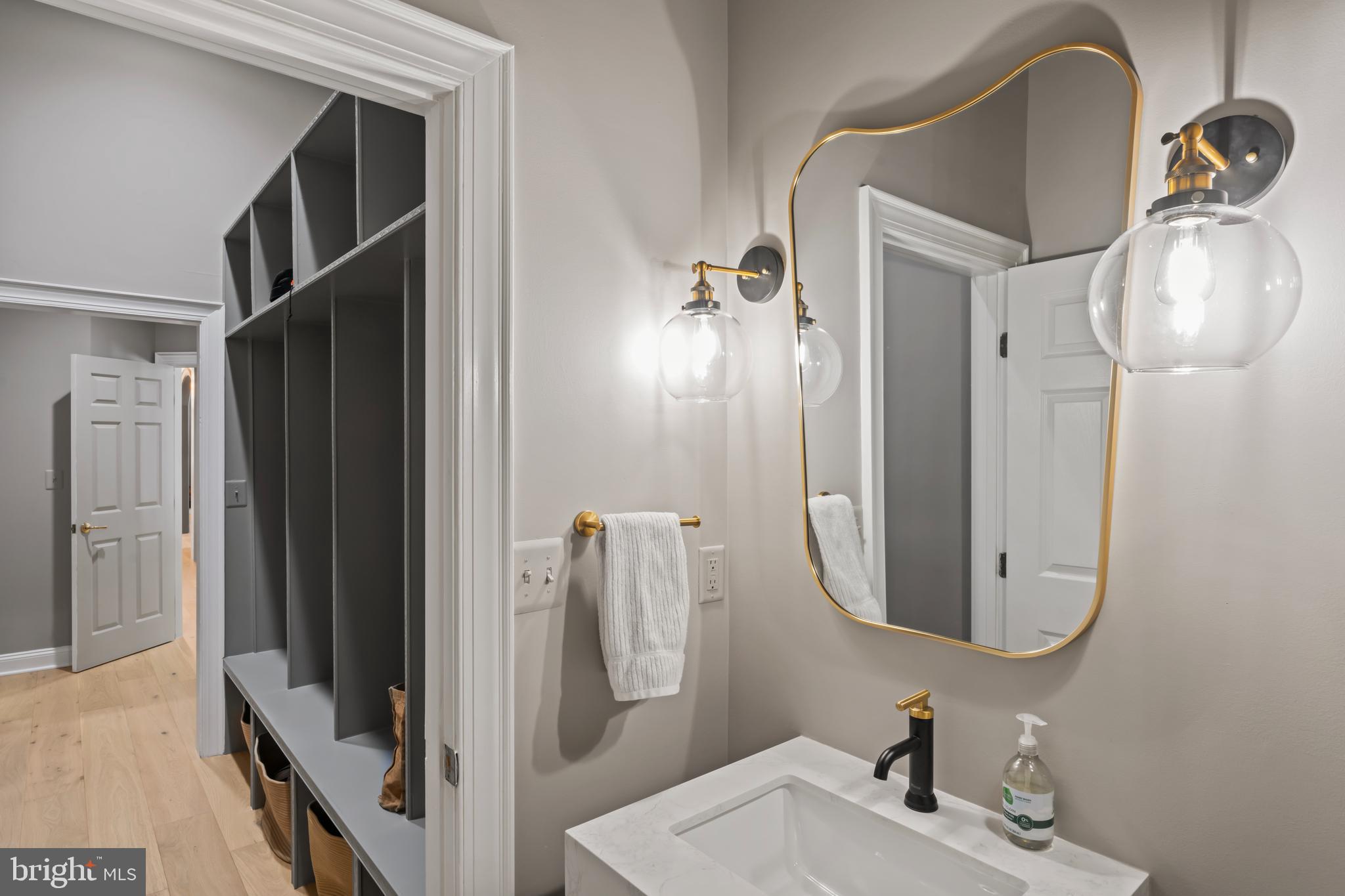 BEACON HILL - Residential