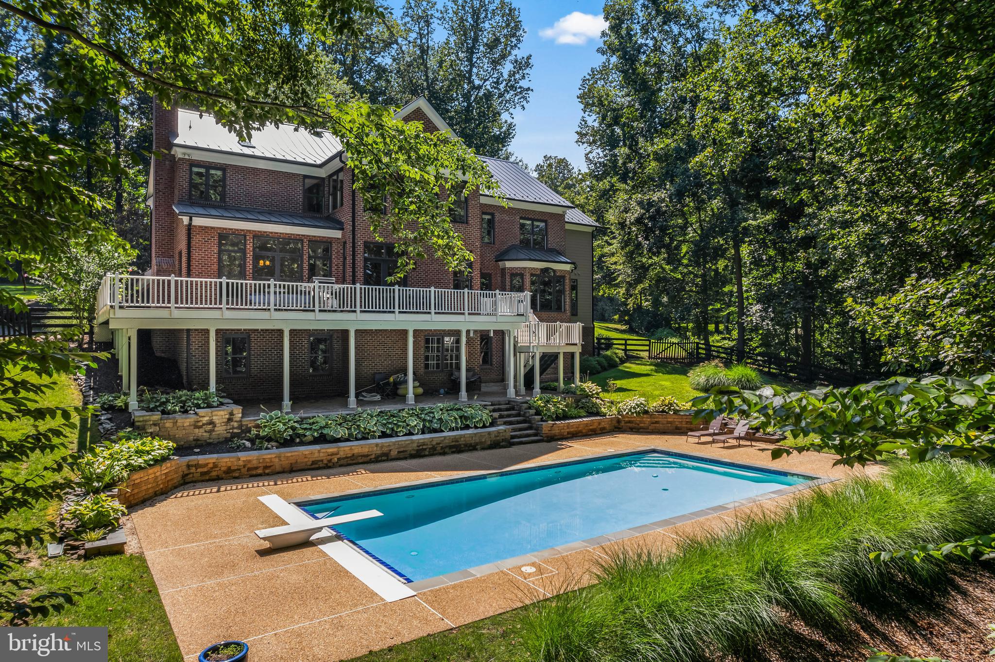 BEACON HILL - Residential