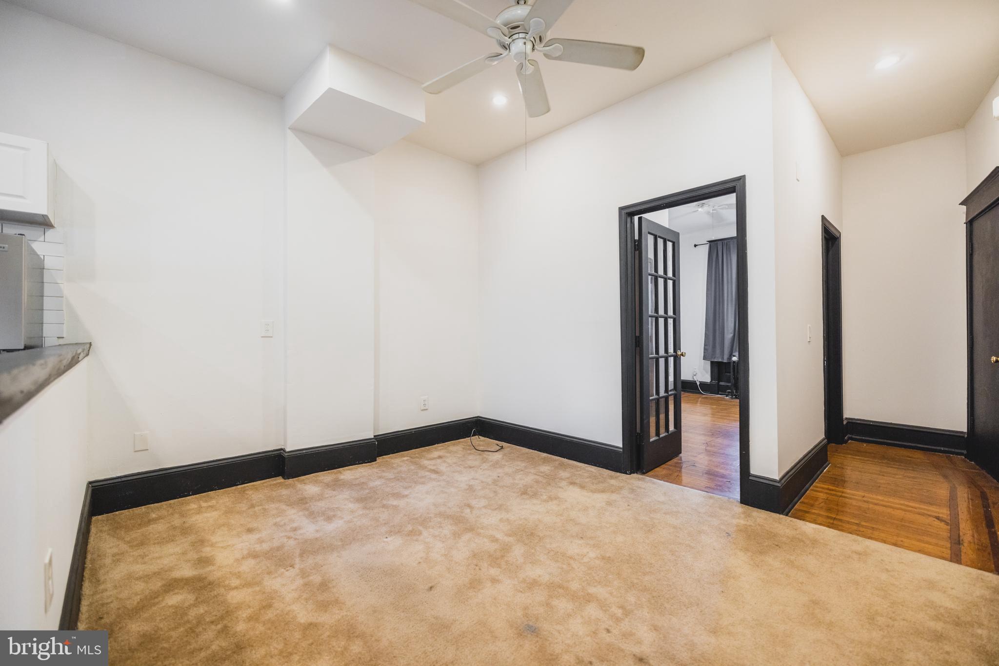 UNIVERSITY CITY - Residential Lease