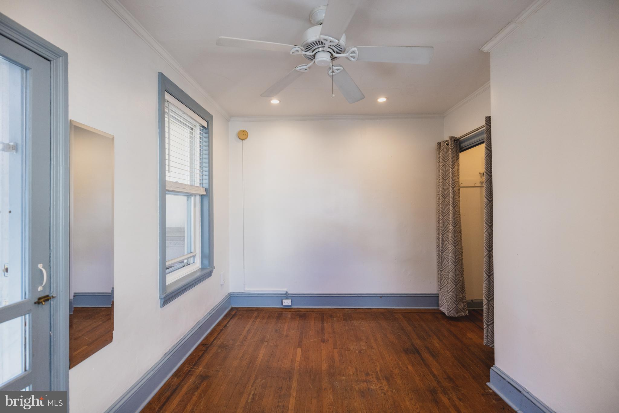 UNIVERSITY CITY - Residential Lease