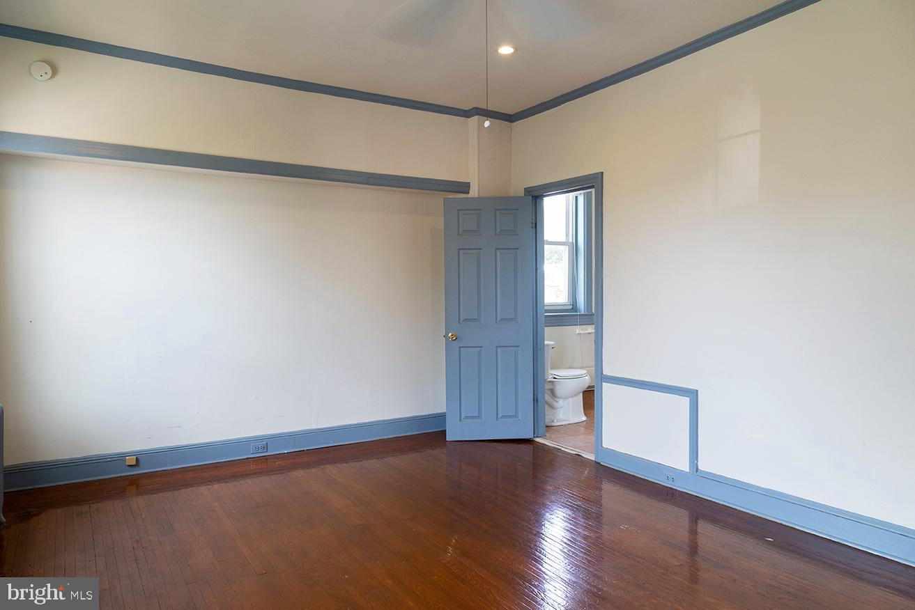 UNIVERSITY CITY - Residential Lease