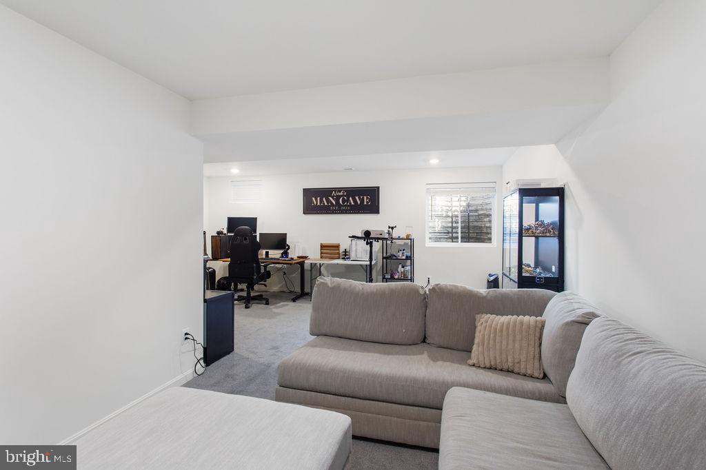 PARADISE ESTATES - Residential