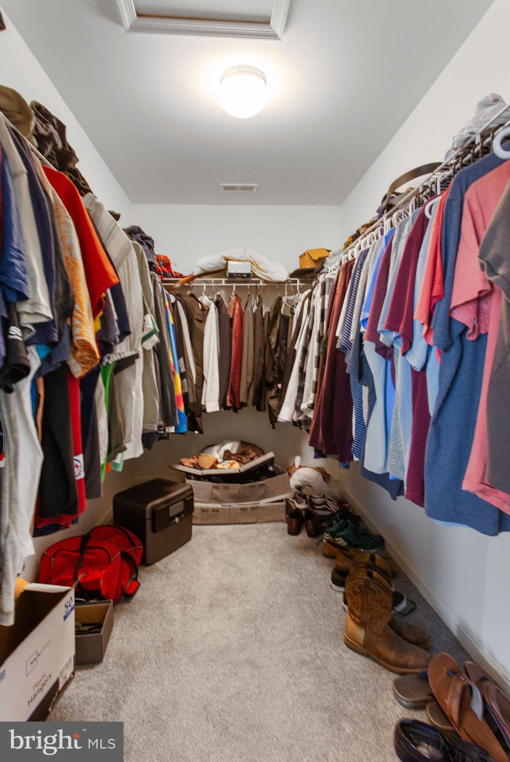 PARADISE ESTATES - Residential