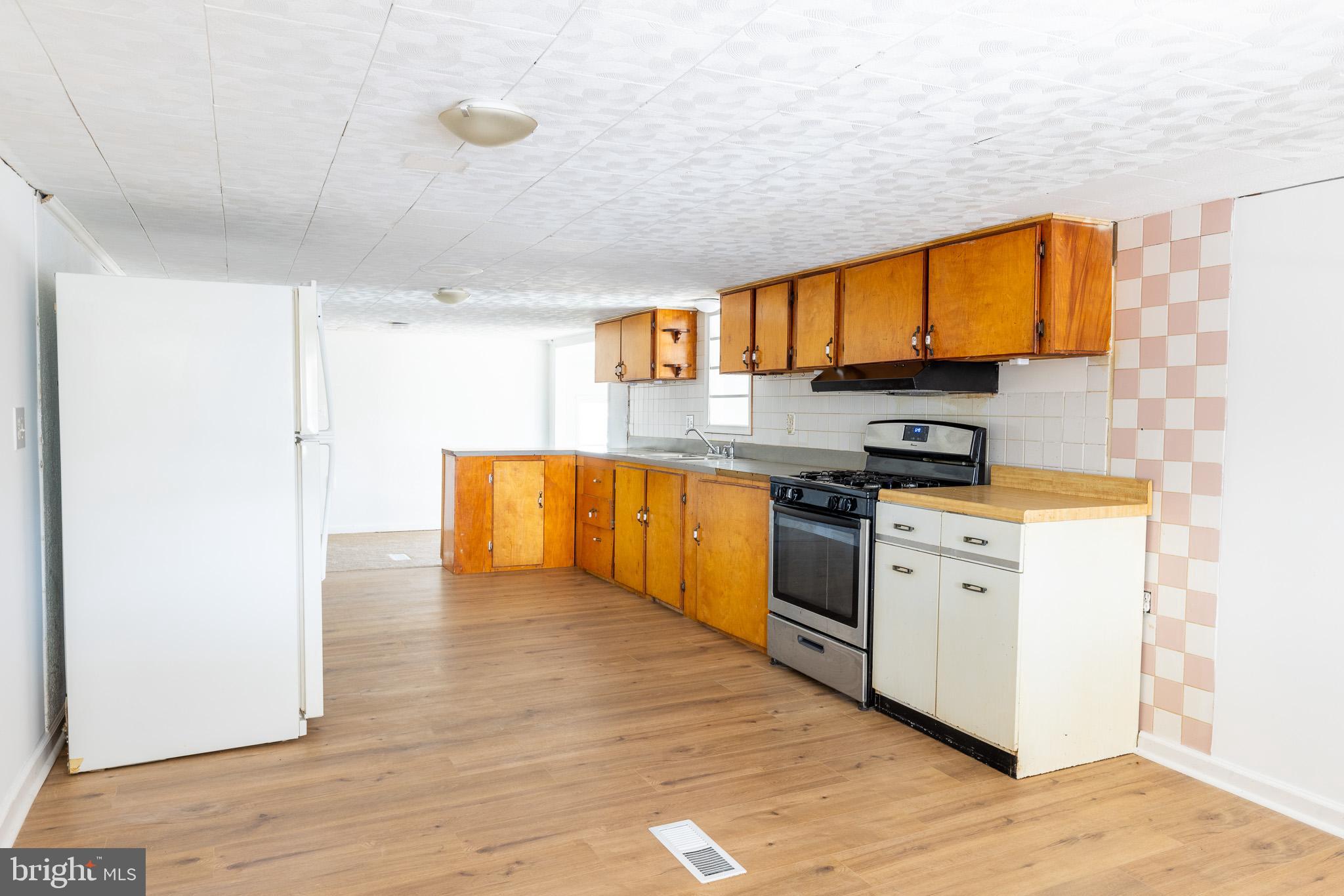 254 MOUNT MISERY ROAD