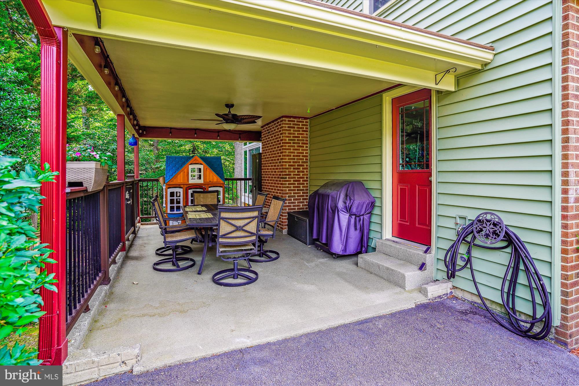 6013 FRANCONIA FOREST LANE