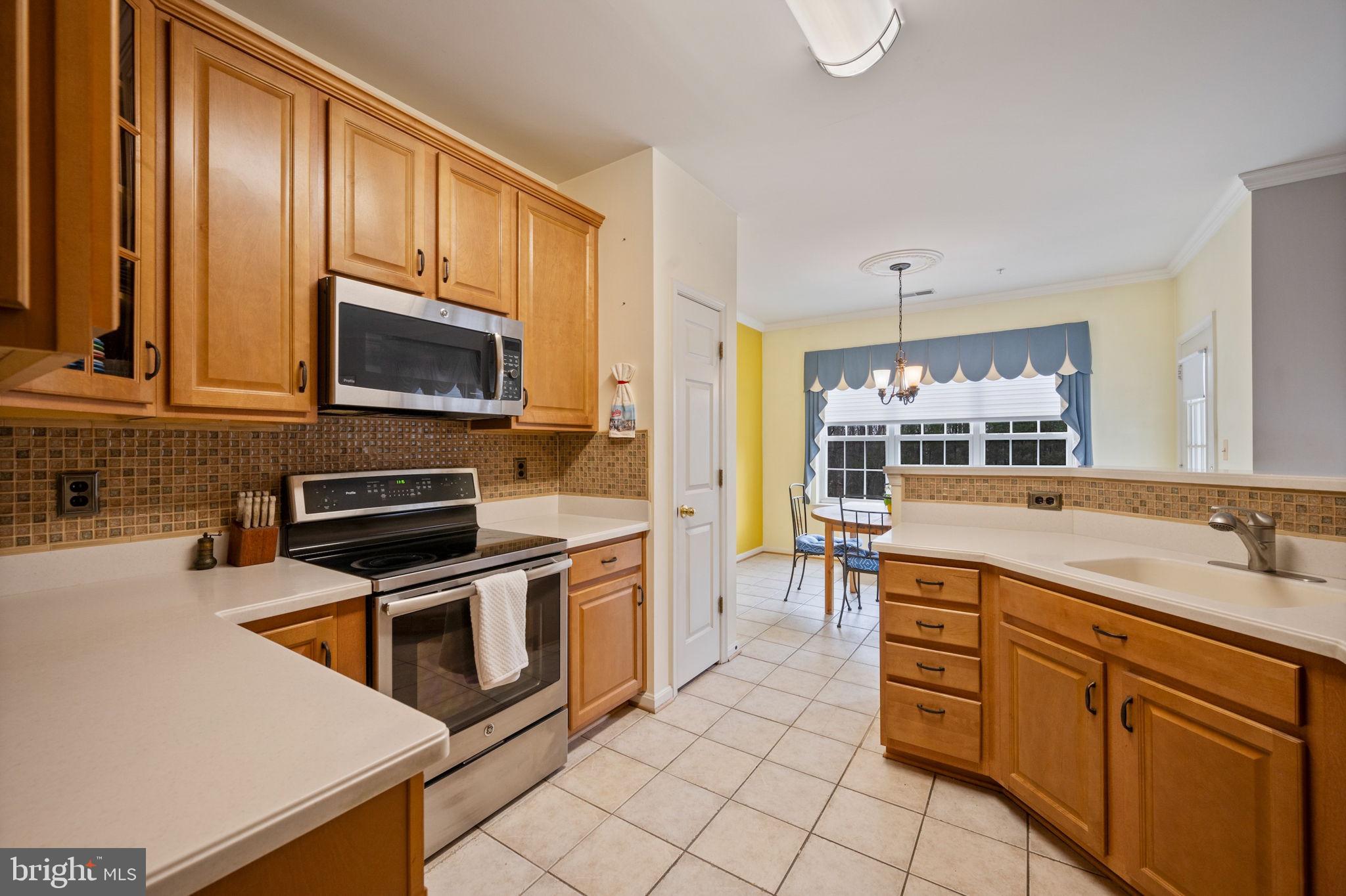 HOPEWELL POINTE - Residential