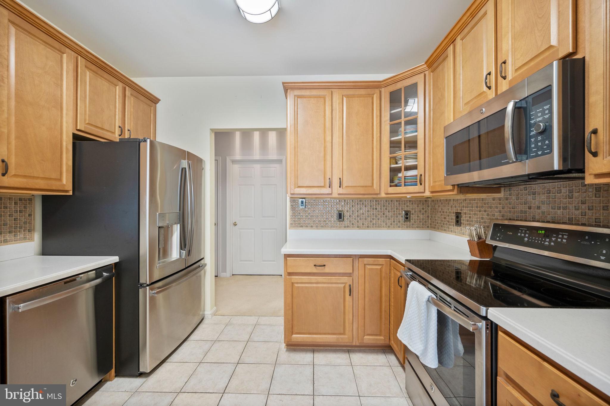 HOPEWELL POINTE - Residential