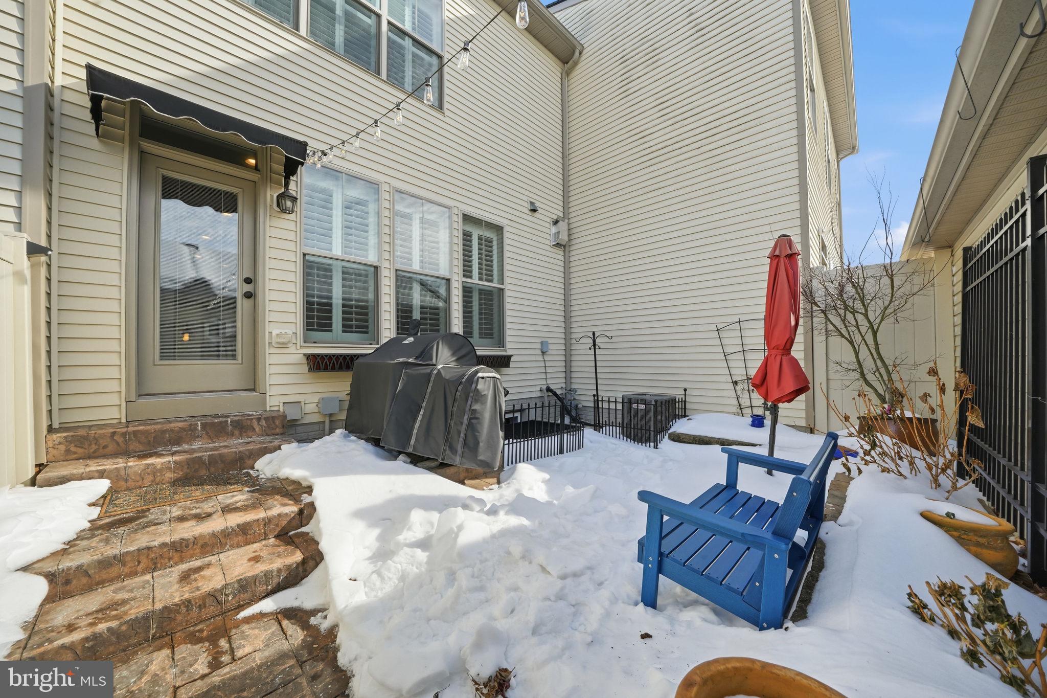 WORMANS MILL - Residential