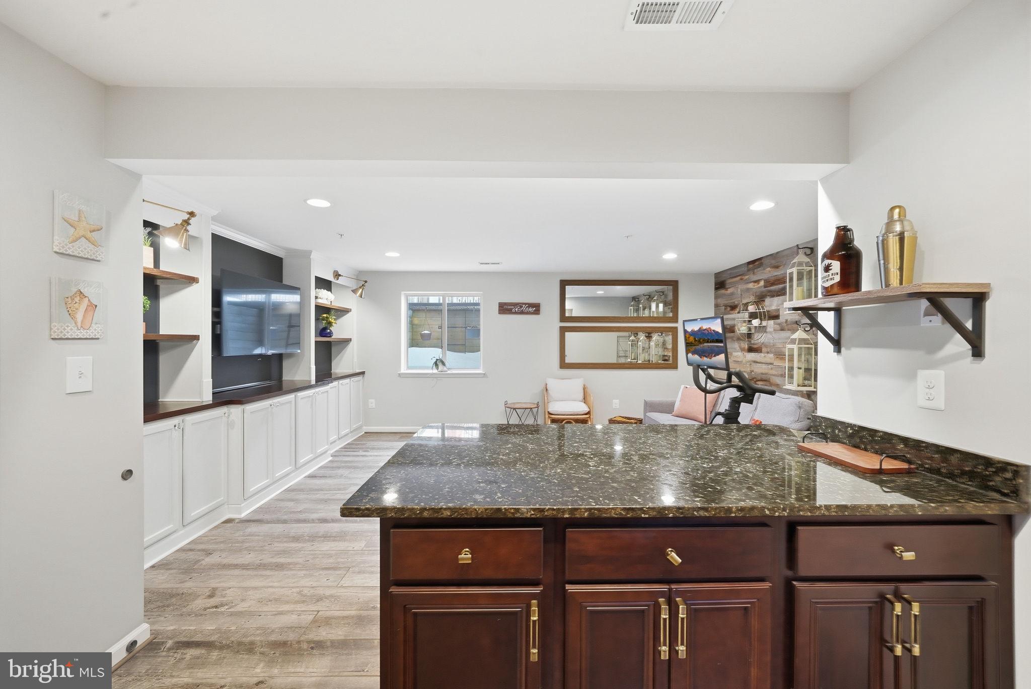 WORMANS MILL - Residential