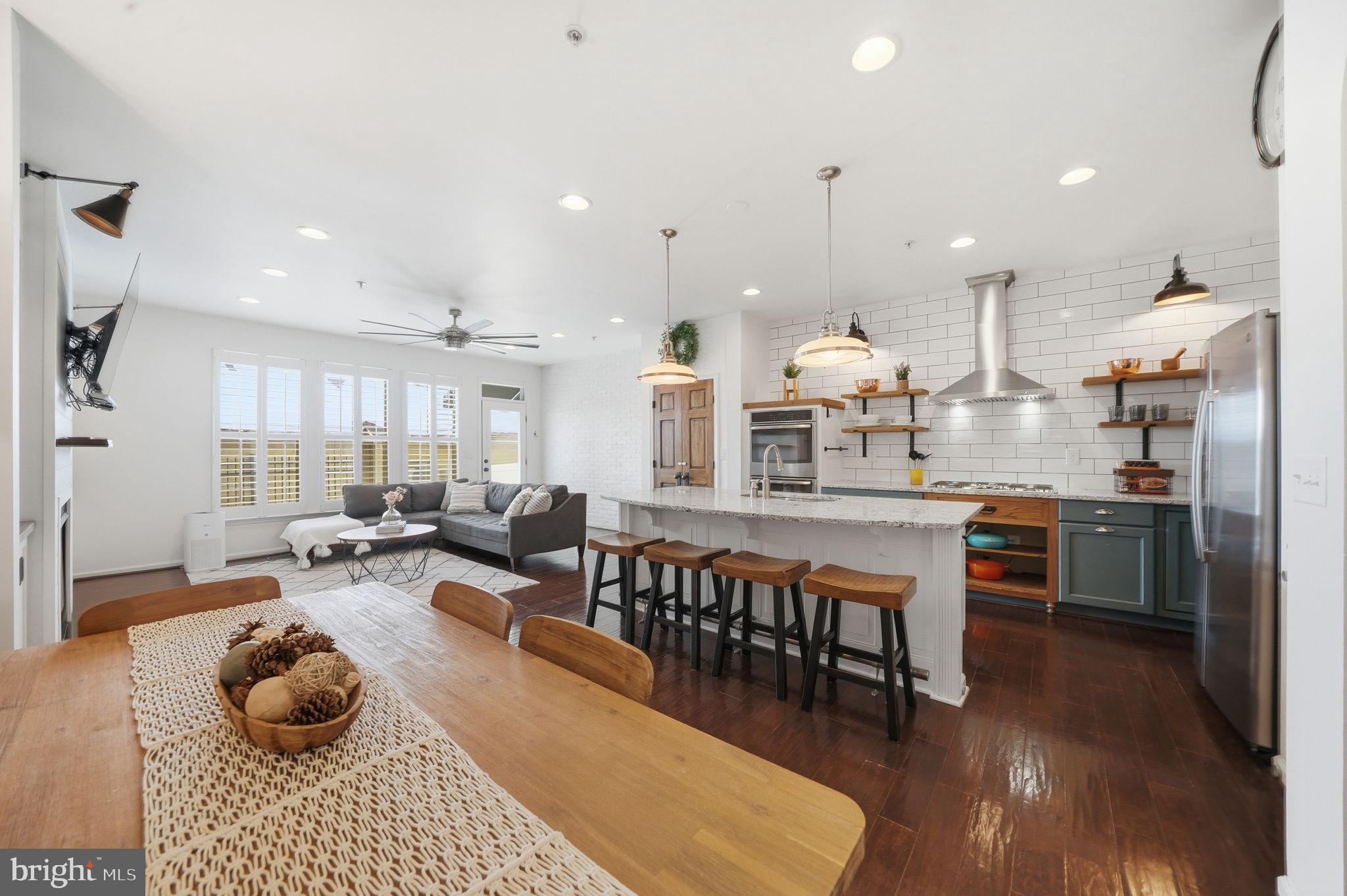 WORMANS MILL - Residential