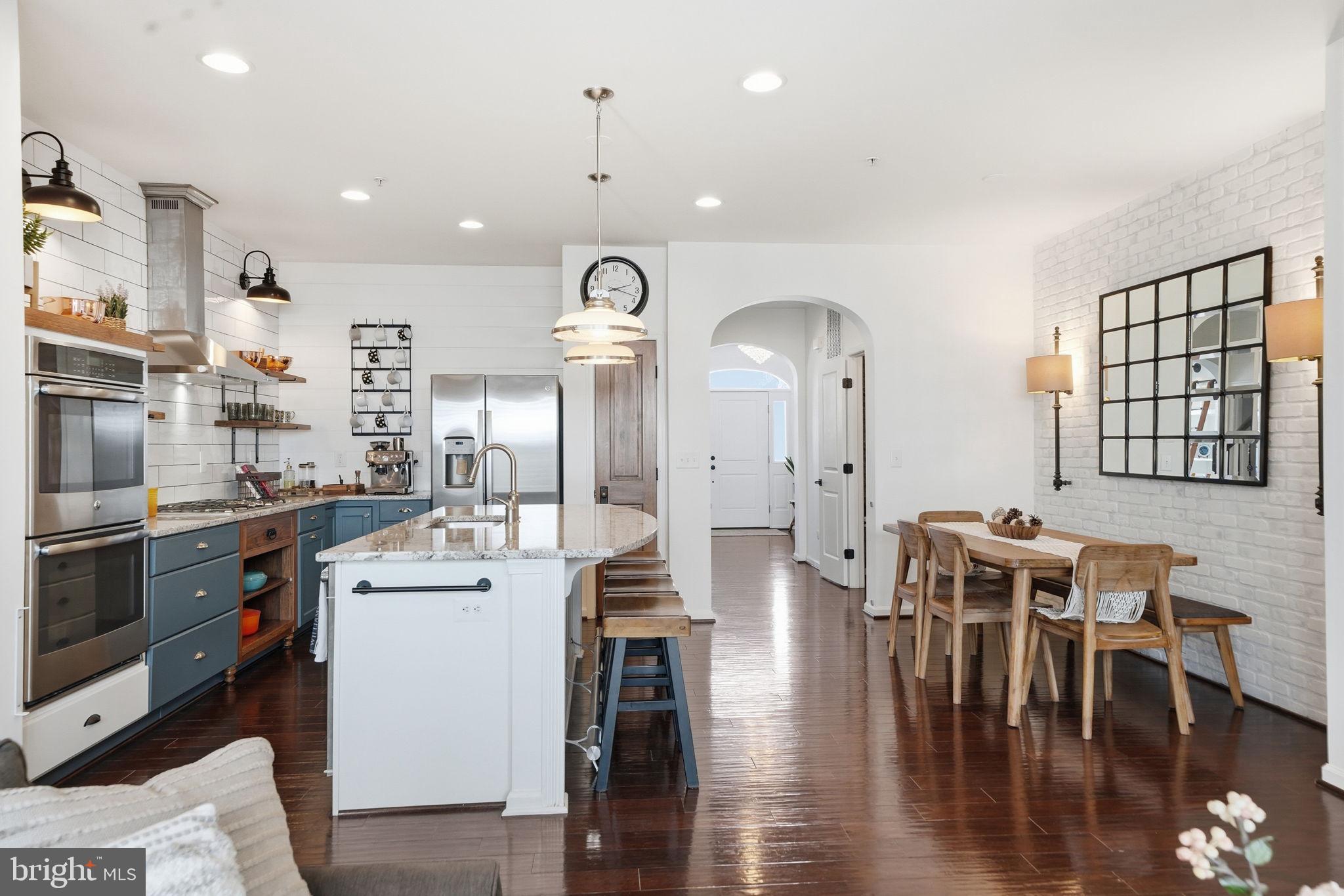 WORMANS MILL - Residential