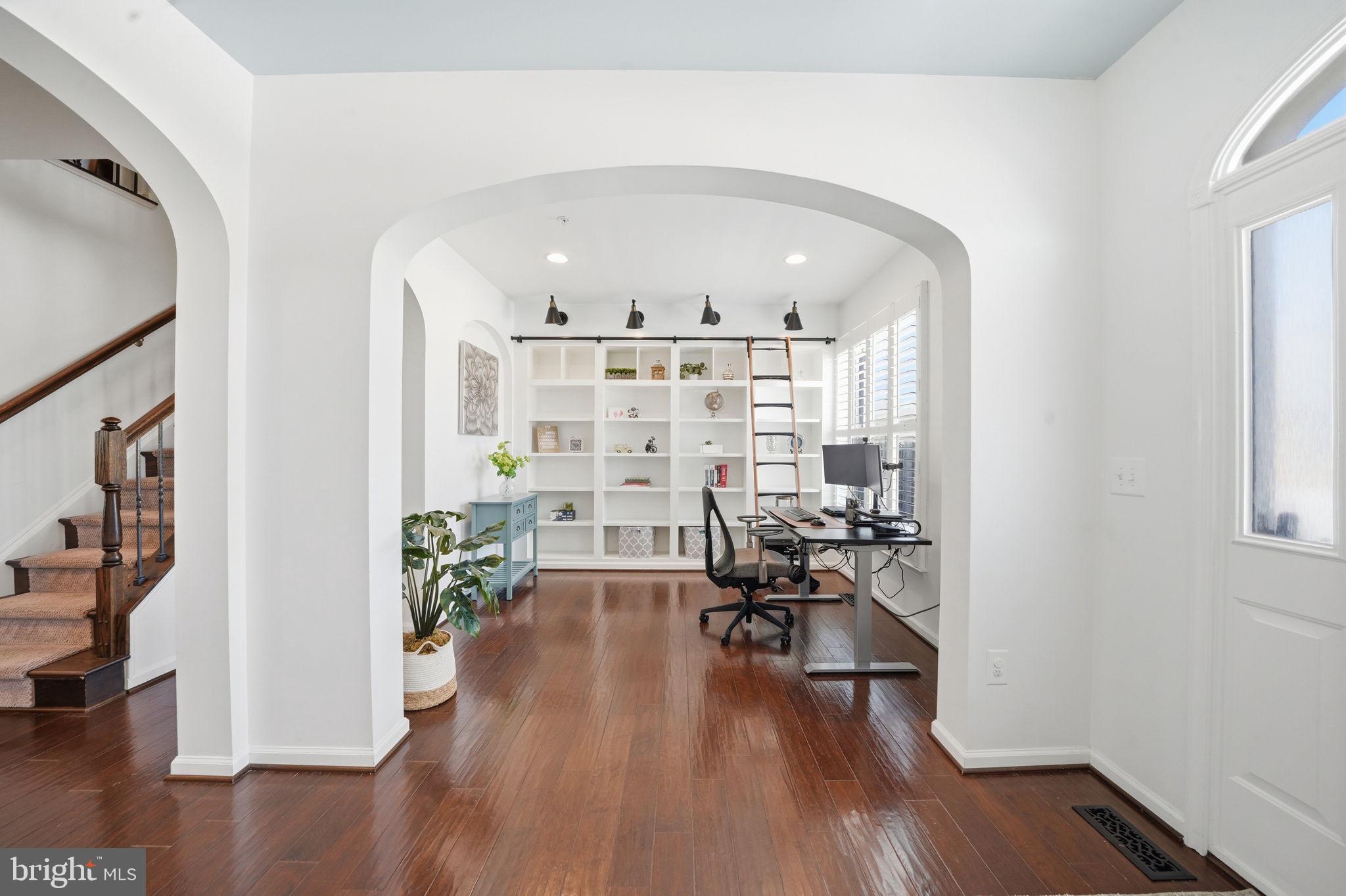 WORMANS MILL - Residential